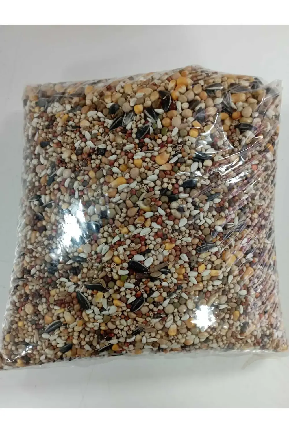 GÜVERCİN DÖRT MEVSİM YEMİ 3 KG + VİTESAD KUŞ MİNERALLİ 1 KG '10 B