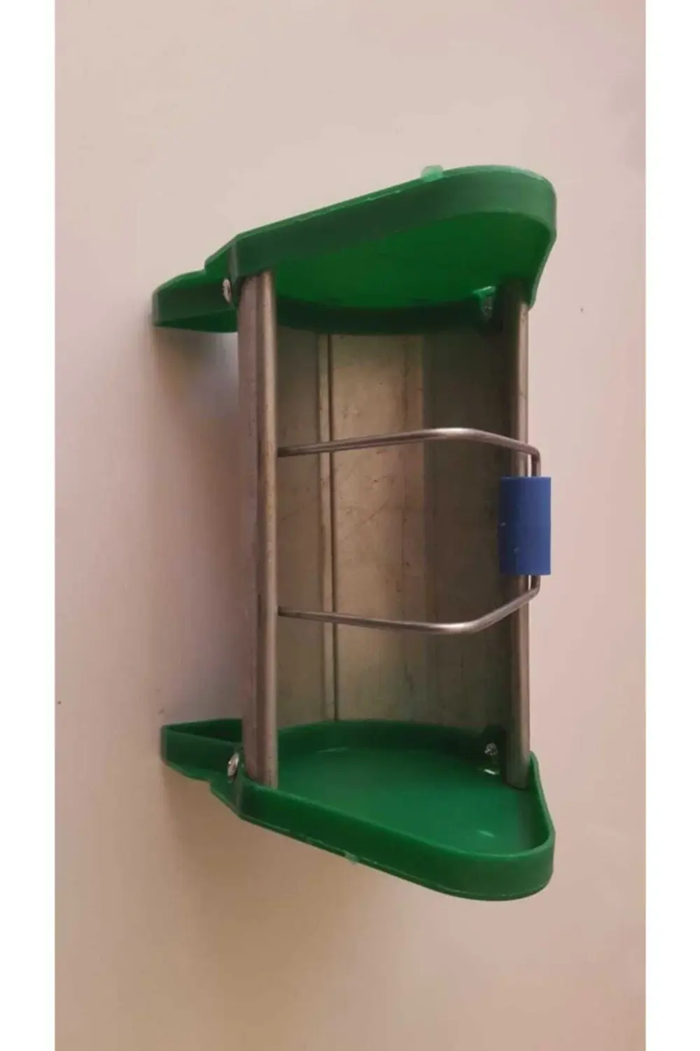 Güvercin Yemlik 15 Cm (metal - Plastik )