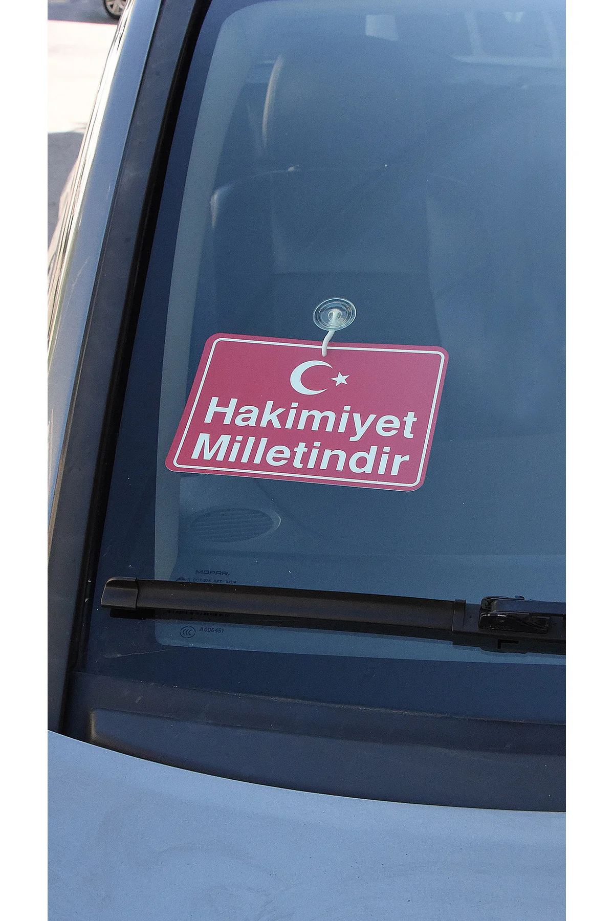 HAKİMİYET MİLLETİNDİR ETİKET