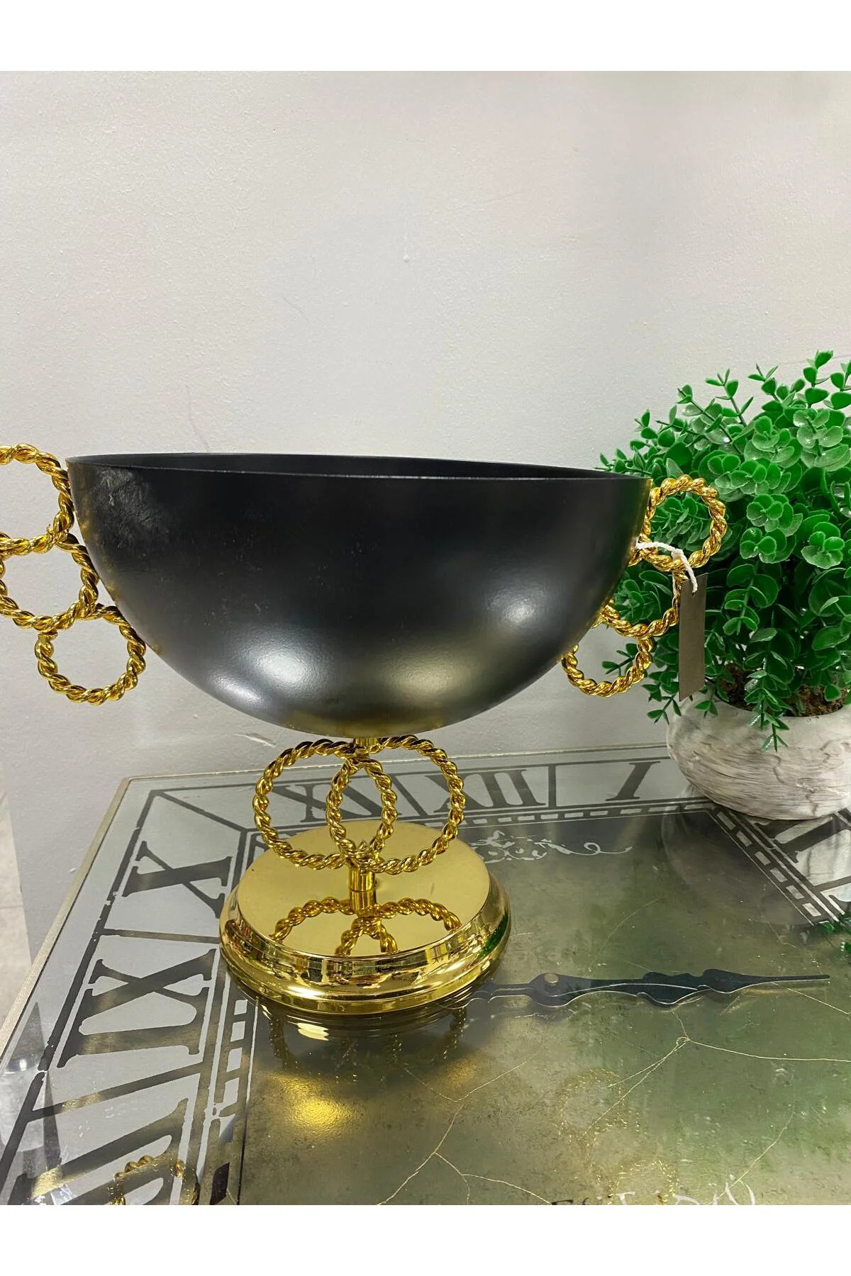 Halat Modeli Kulplu Metal Siyah Gold Kase Saksı 24*25 cm Halat Modeli Kulplu Metal Siyah Gold Kase Saksı 24*25 cm