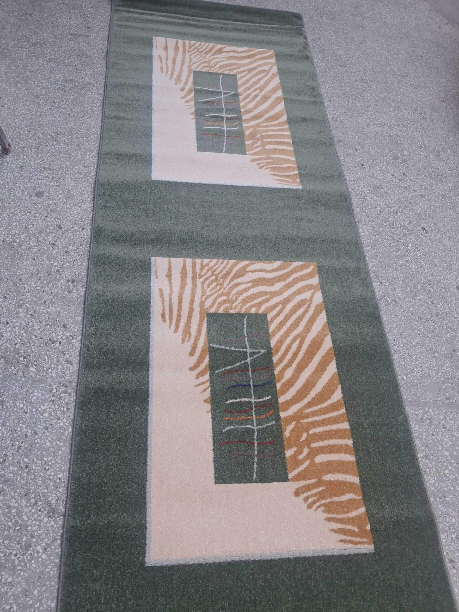 Halı Atlas Diva Yeşil 90716 Collection 100 *300 cm Yolluk Saçaksız