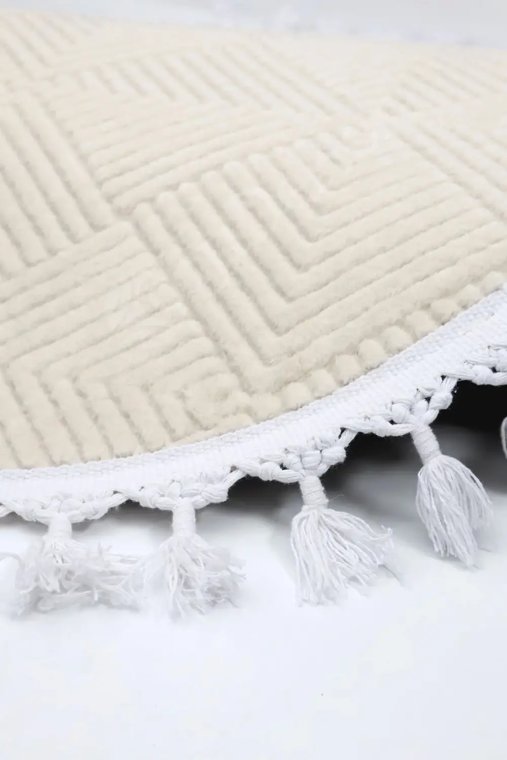 Halı Cool Krem Pramit Desenli Saçaklı Yuvarlak Kesme Yolluk Kilim Halı Cool Krem Pramit Desenli Saçaklı Yuvarlak Kesme Yolluk Kilim