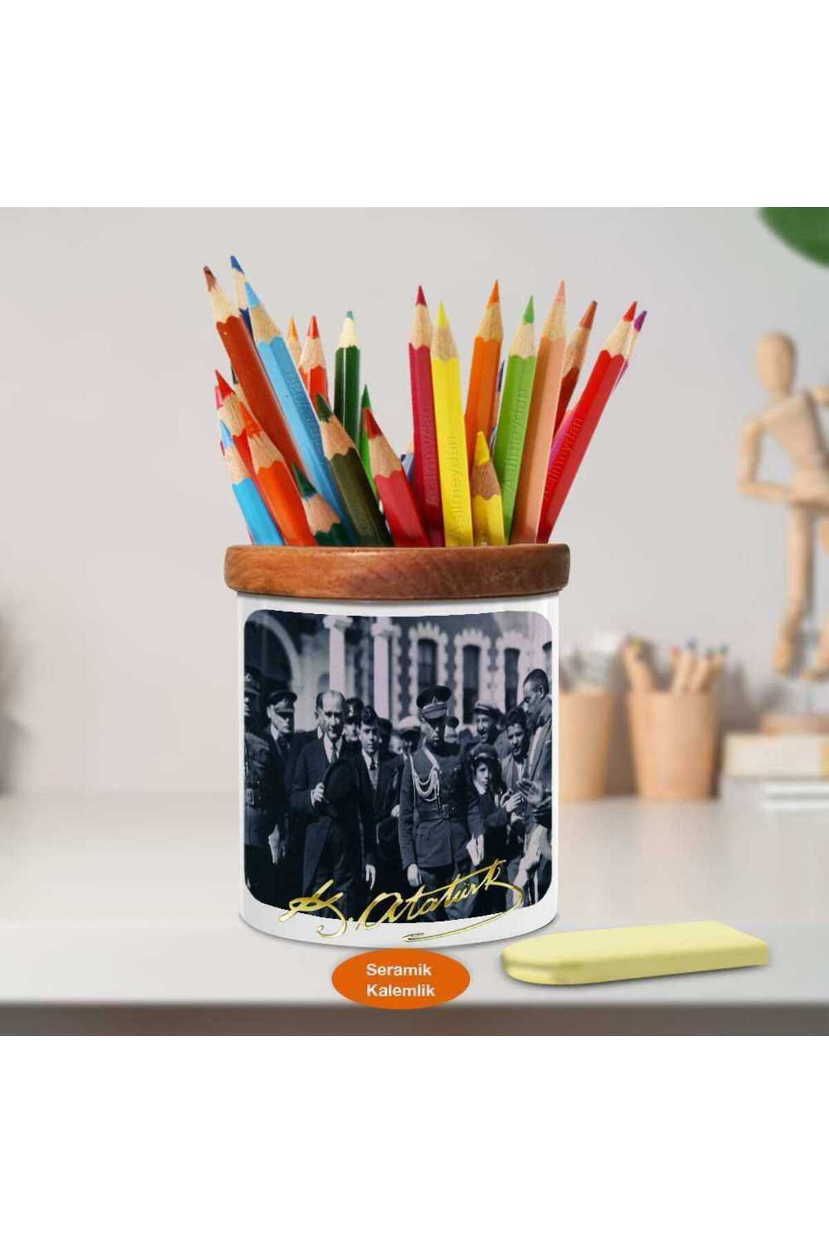 Asilmeydan Halkıyla Beraber Mustafa Kemal Atatürk Ahşap Seramik Kalemlik-787