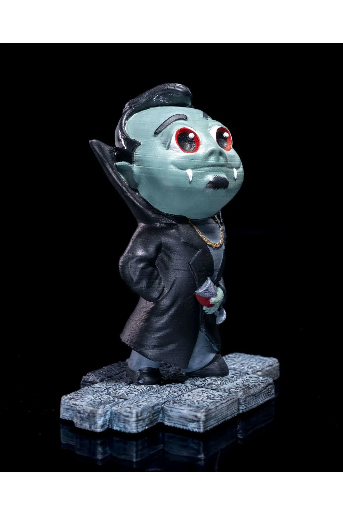 Halloween Urban Terrors - Vampire Boyalı Figür 15 Cm (BÜYÜK BOY)