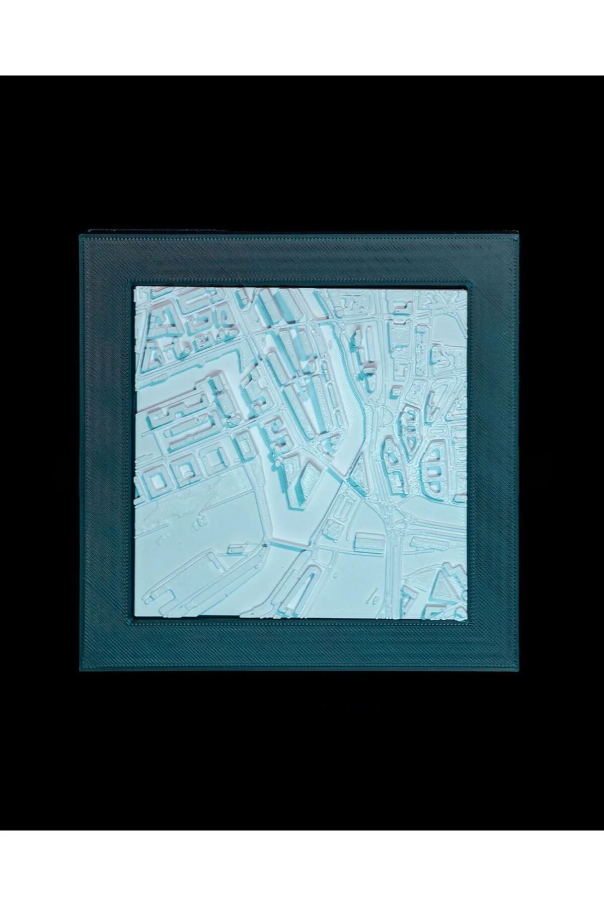 Hamburg Üç Boyutlu Şehir Silüeti Dekoratif Minimalist Duvar Tablosu Hamburg Tablo 15CM