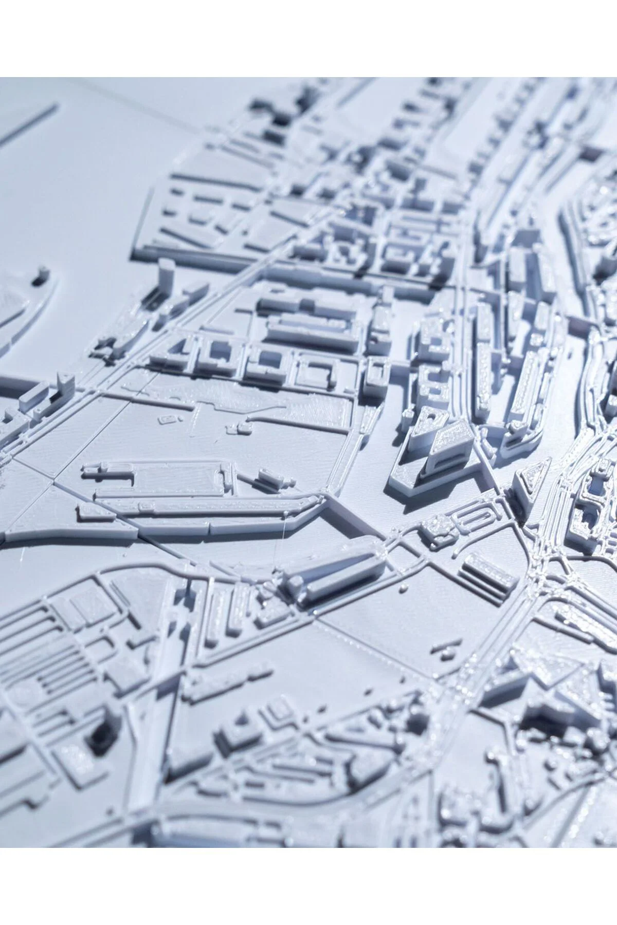 Hamburg Üç Boyutlu Şehir Silüeti Dekoratif Minimalist Duvar Tablosu Hamburg Tablo 15CM
