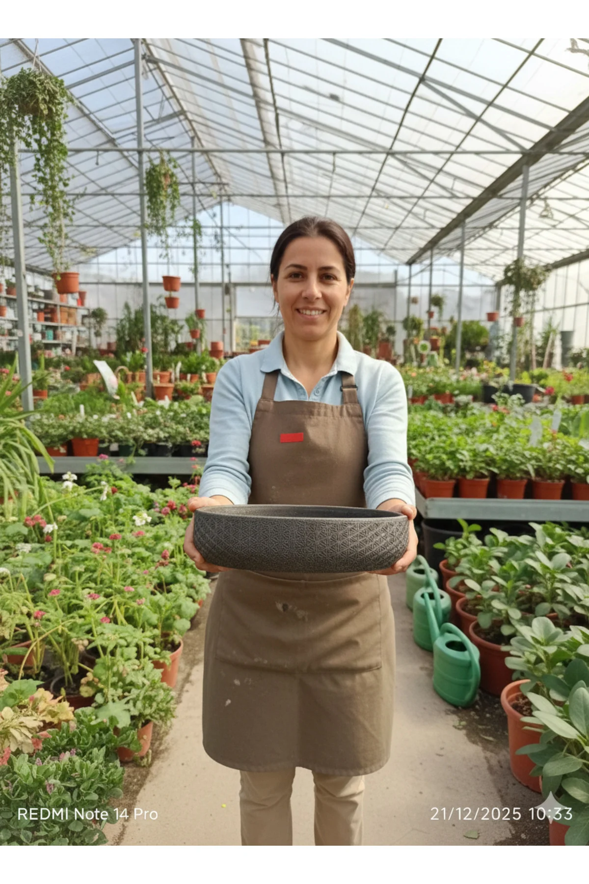 Hanımeli Taş Saksı 25*8 cm yaklaşık Hanımeli Taş Saksı 25*8 cm yaklaşık