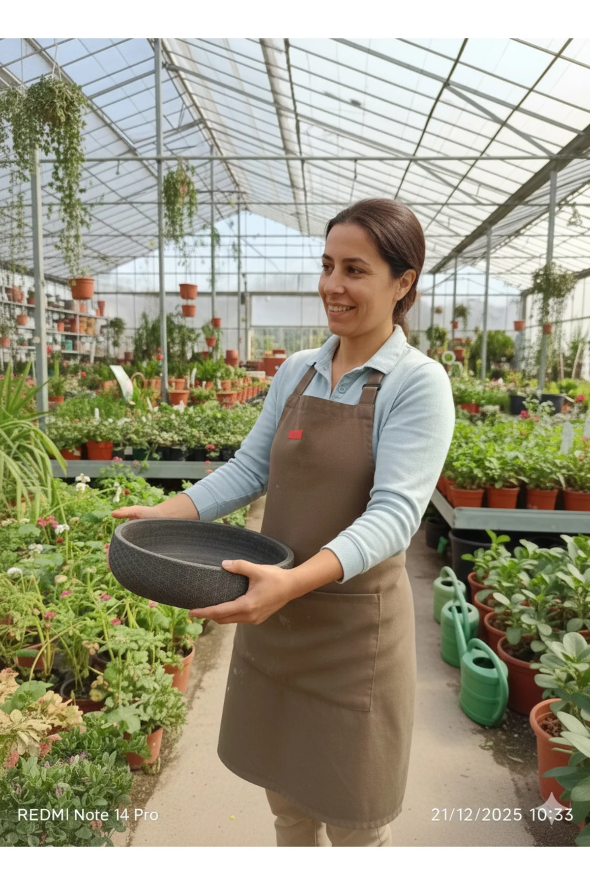 Hanımeli Taş Saksı 25*8 cm yaklaşık Hanımeli Taş Saksı 25*8 cm yaklaşık