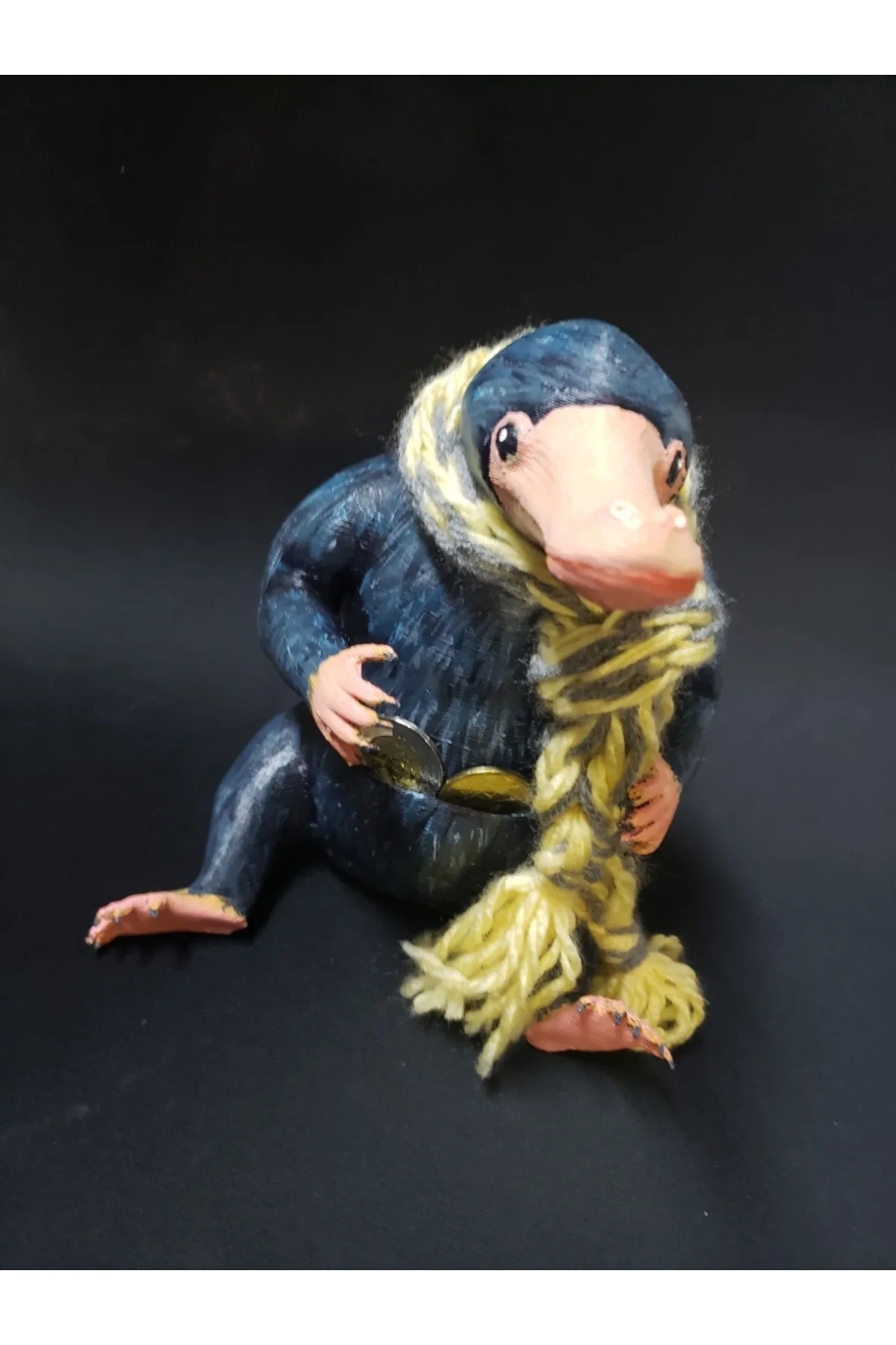 Harry Potter Niffler Boyalı Figür Fantastik Canavarlar Niffler Figür 17CM