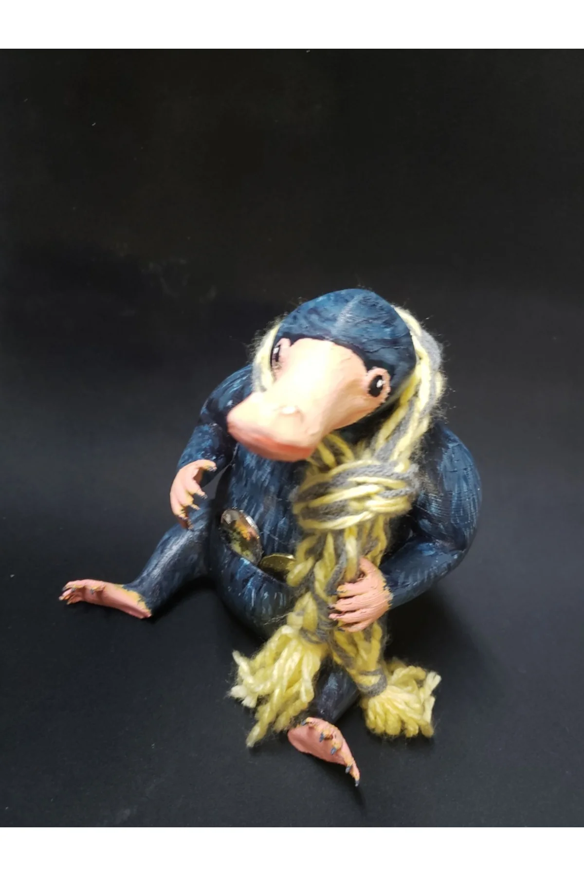 Harry Potter Niffler Boyalı Figür Fantastik Canavarlar Niffler Figür 17CM
