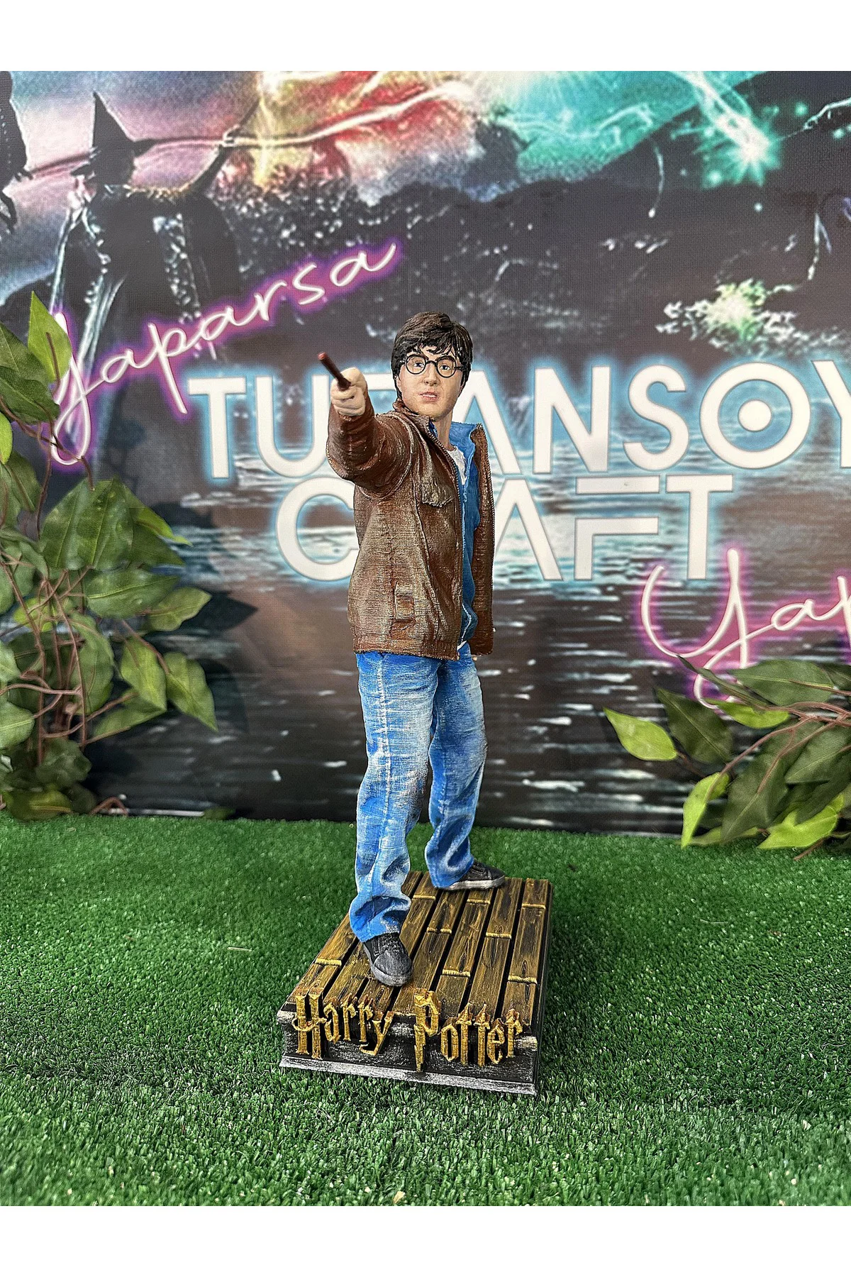 Harry Potter Ölüm Yadigarları Hogwarts Savaşı Boyalı Figür 30 CM (DEV BOY)