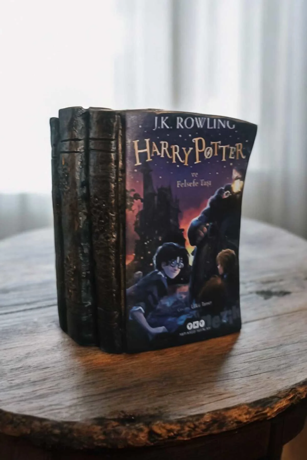Harry Potter ve Felsefe Taşı Kitabı Şeklindeki Kalemlik 10x8 cm