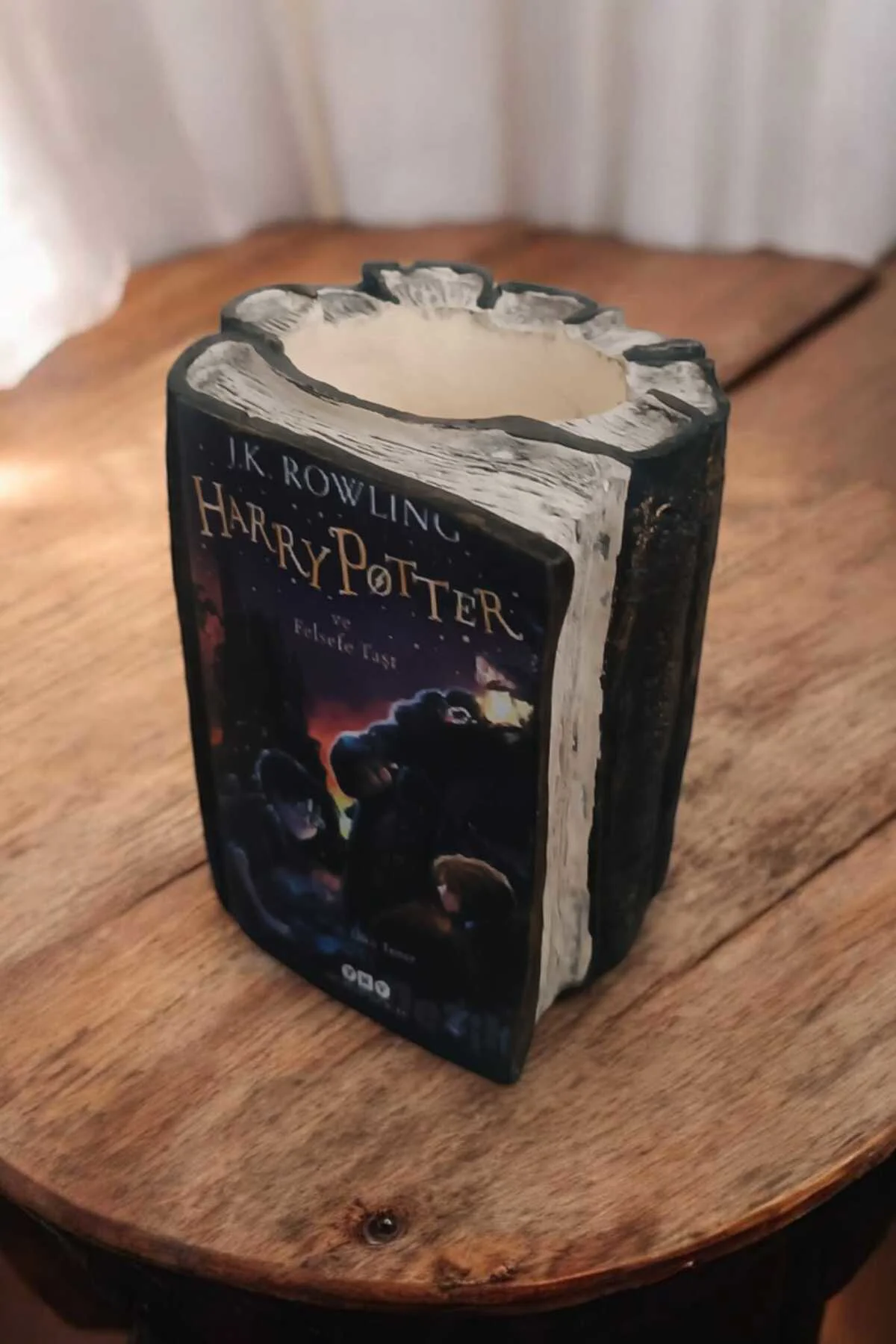 Harry Potter ve Felsefe Taşı Kitabı Şeklindeki Kalemlik 10x8 cm