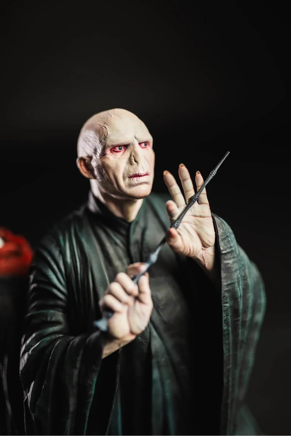 Harry Potter Ve Voldemort Son Savaş Hogwarts It All Ends 8k Ultra Hd Boyalı Figür 35 Cm (DEV BOY)