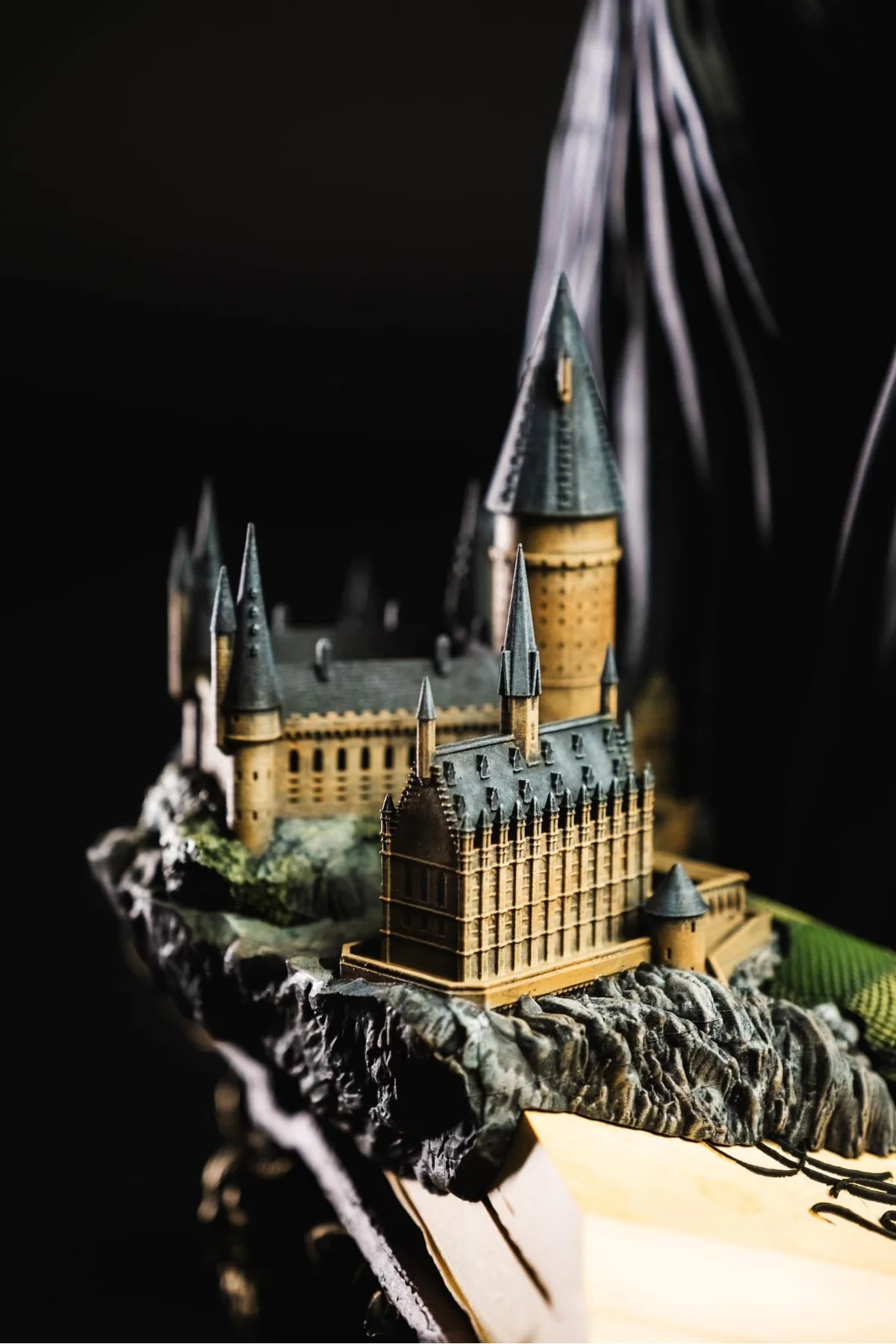 Harry Potter Ve Voldemort Son Savaş Hogwarts It All Ends 8k Ultra Hd Boyalı Figür 35 Cm (DEV BOY)