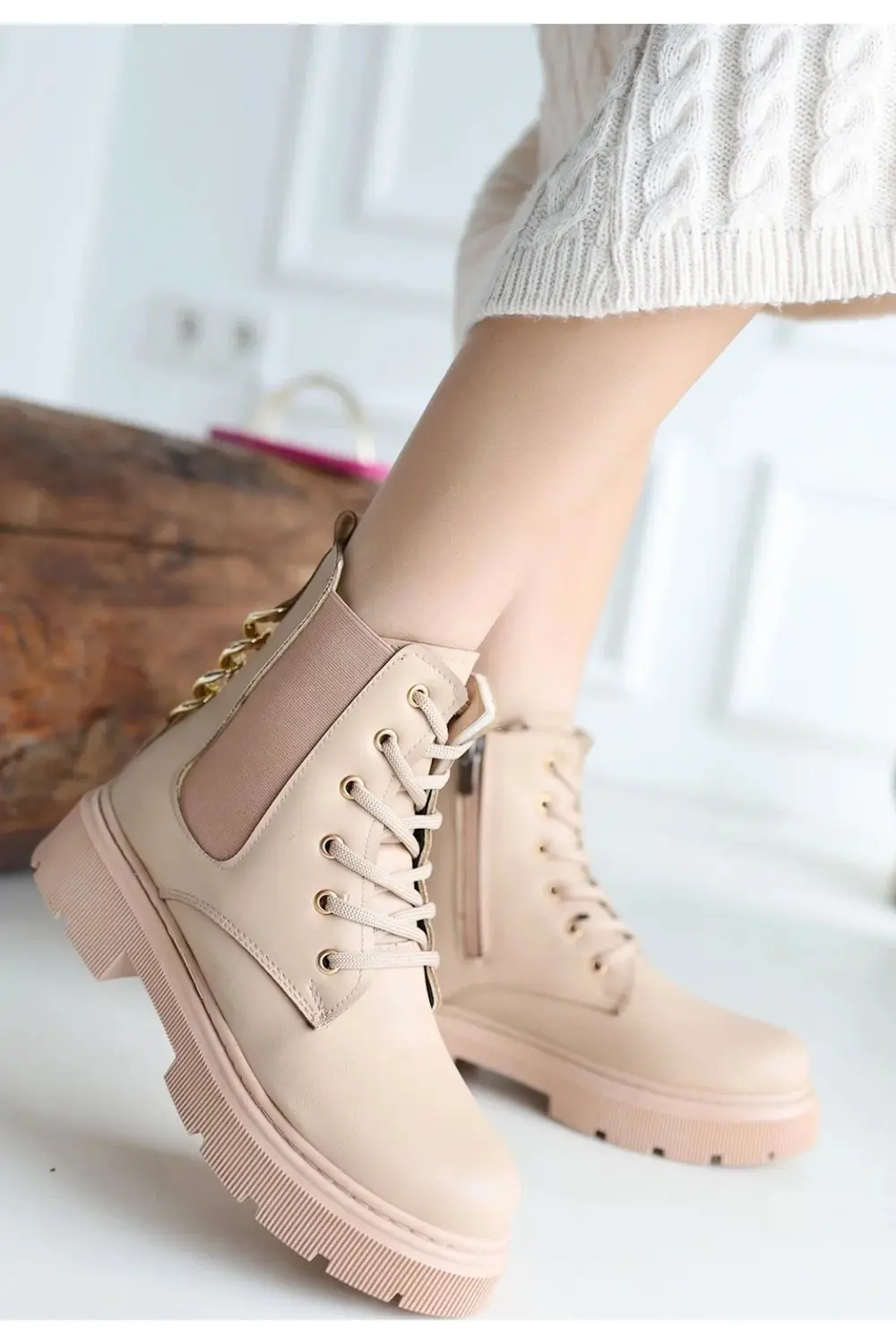 Harte Nude Cilt Bağcıklı Bot