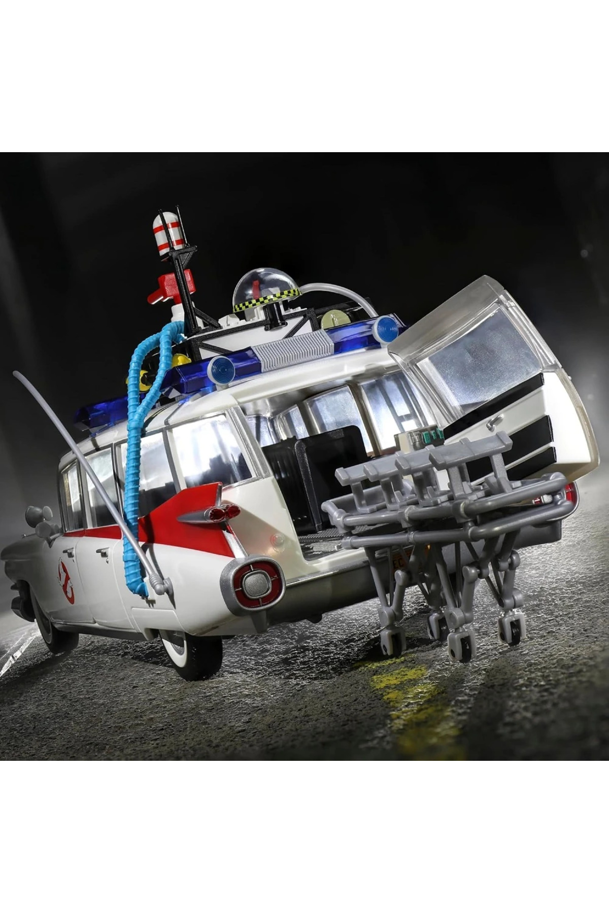 Hasbro Ghostbusters Plasma Series Ecto-1 (1984) Araç