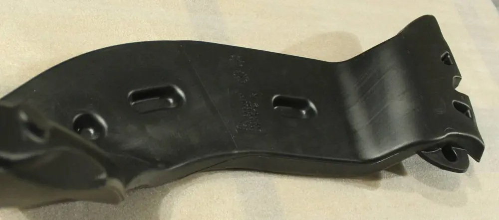 Havalandırma Kanalı - Alt Ayak (VW Orjinal)(5Q0819806)(VW Golf 7)