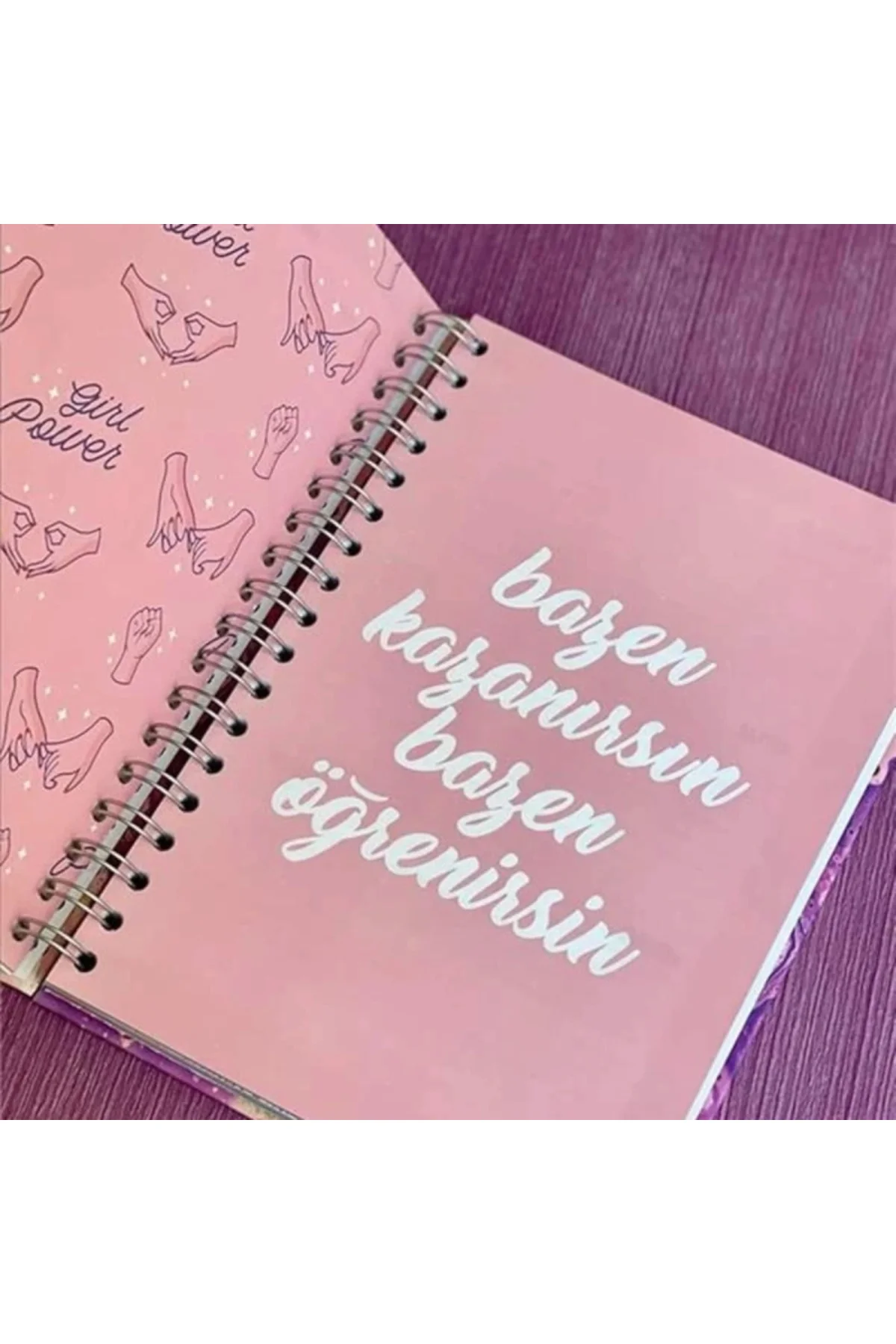Hayallerinin Peşinden Git Tasarımlı Konuşan Ajanda
