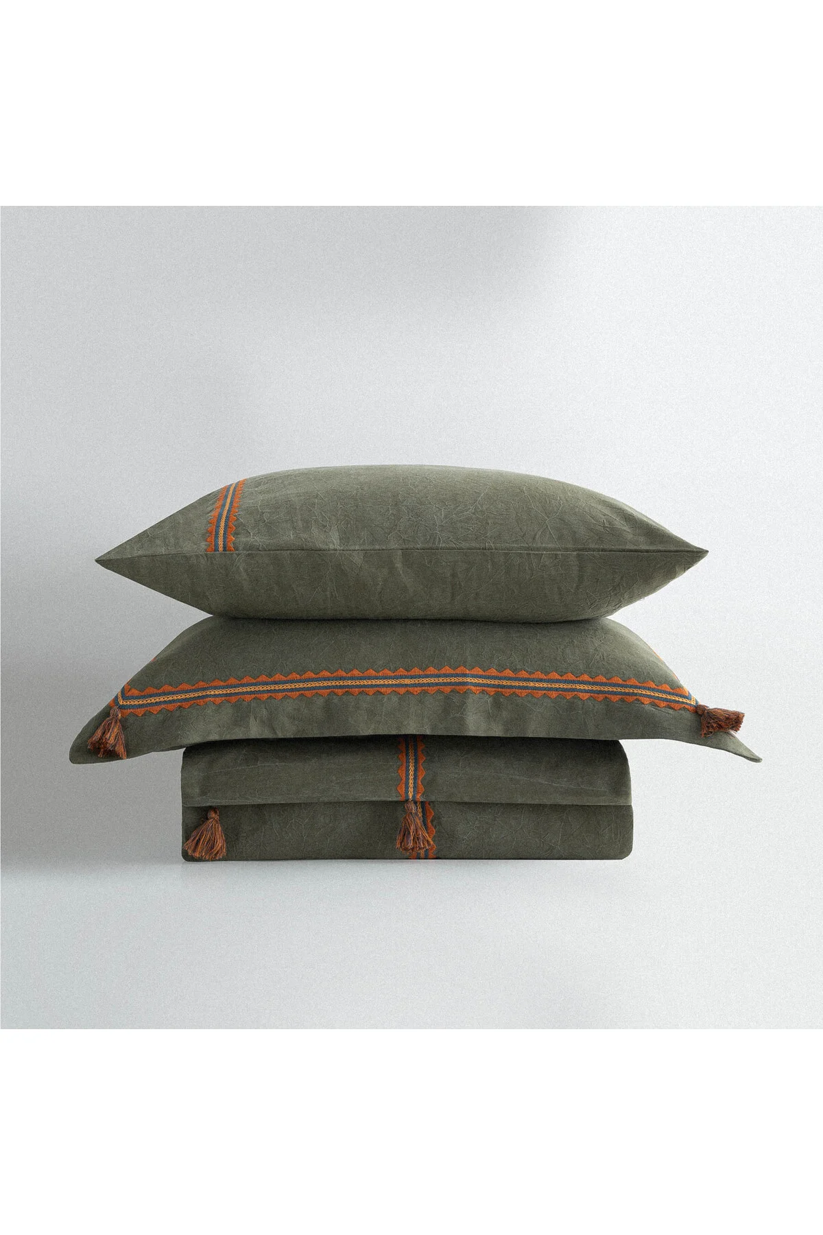 Hazar Çift Kişilik Nevresim Takımı %100 Organik Pamuk Saten Parça Boya Yeşil 200x220 Cm Hazar Çift Kişilik Nevresim Takımı %100 Organik Pamuk Saten Parça Boya Yeşil 200x220 Cm