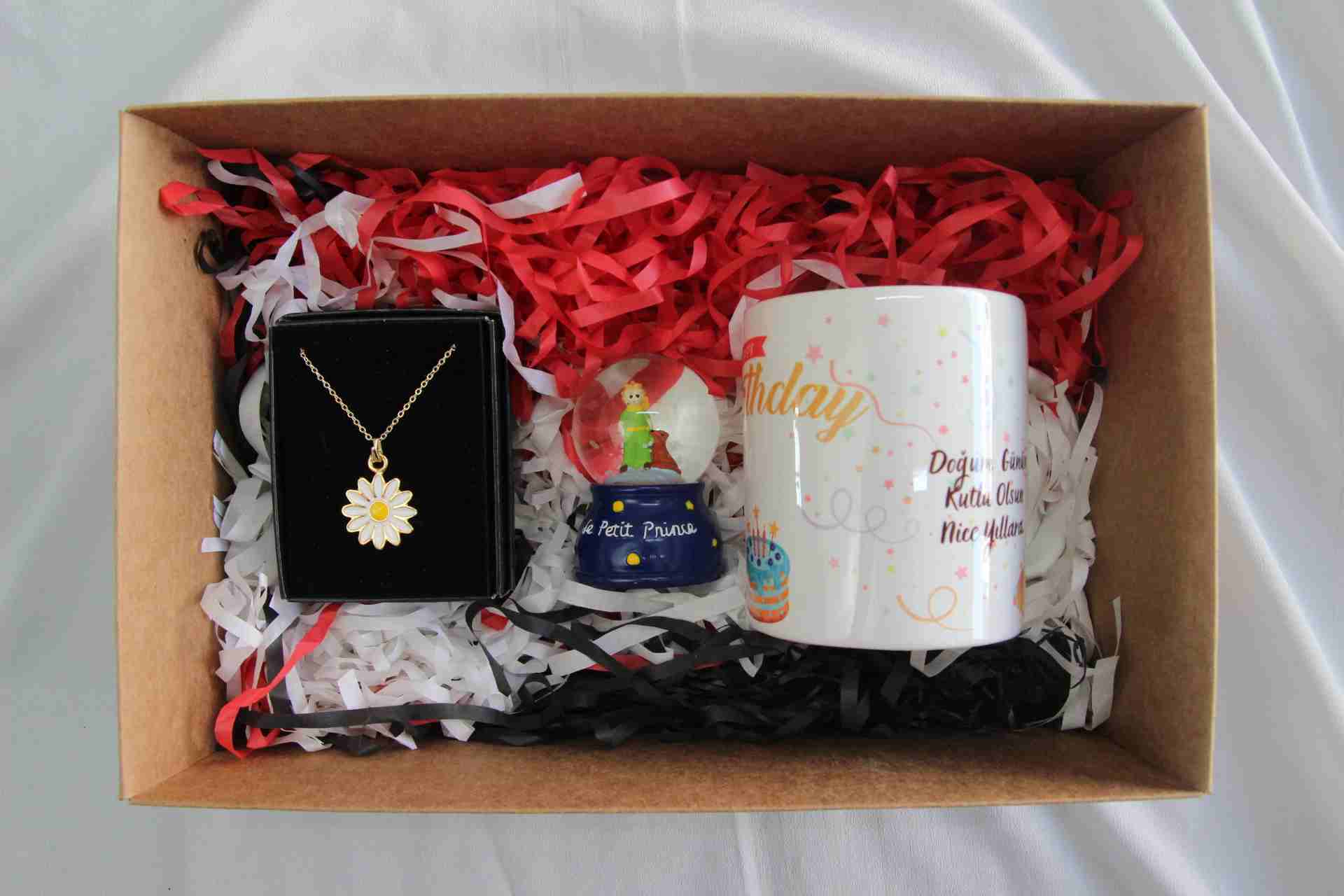 Home Hediye Kutusu Doğum Günü Kupa Bardak Papatya Kolye Minik Kız Prince Seti