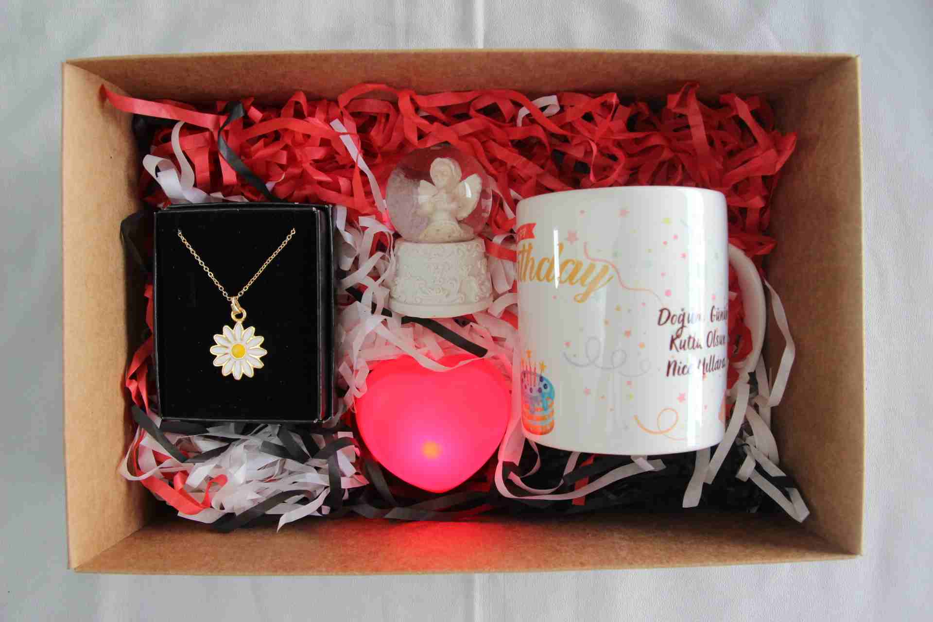 Home Hediye Kutusu Melek İşıklı Küre Papatya Kolye  Kupa Bardak İşıklı Kalp Doğum Günü Hediye Seti