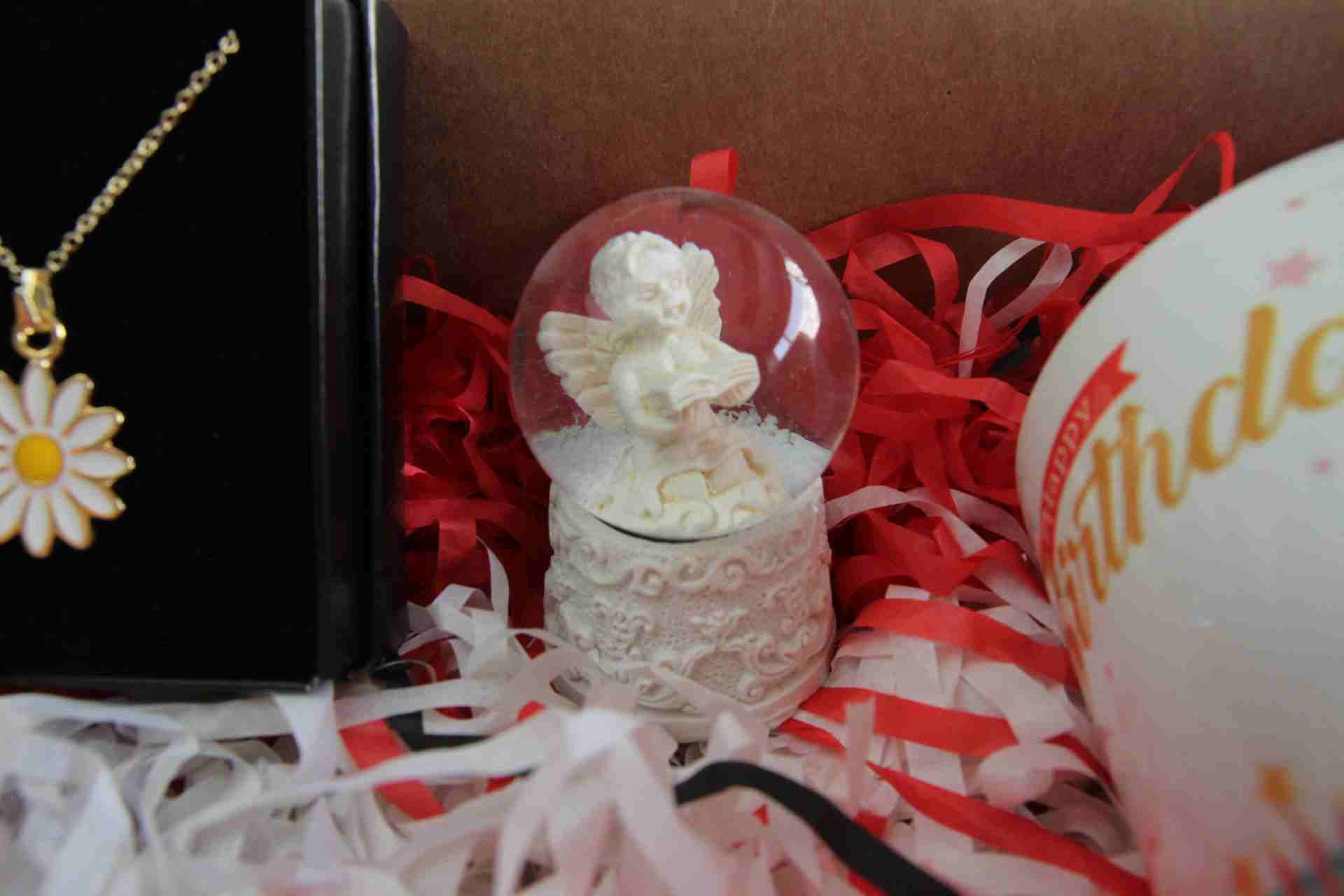 Home Hediye Kutusu Melek İşıklı Küre Papatya Kolye  Kupa Bardak İşıklı Kalp Doğum Günü Hediye Seti