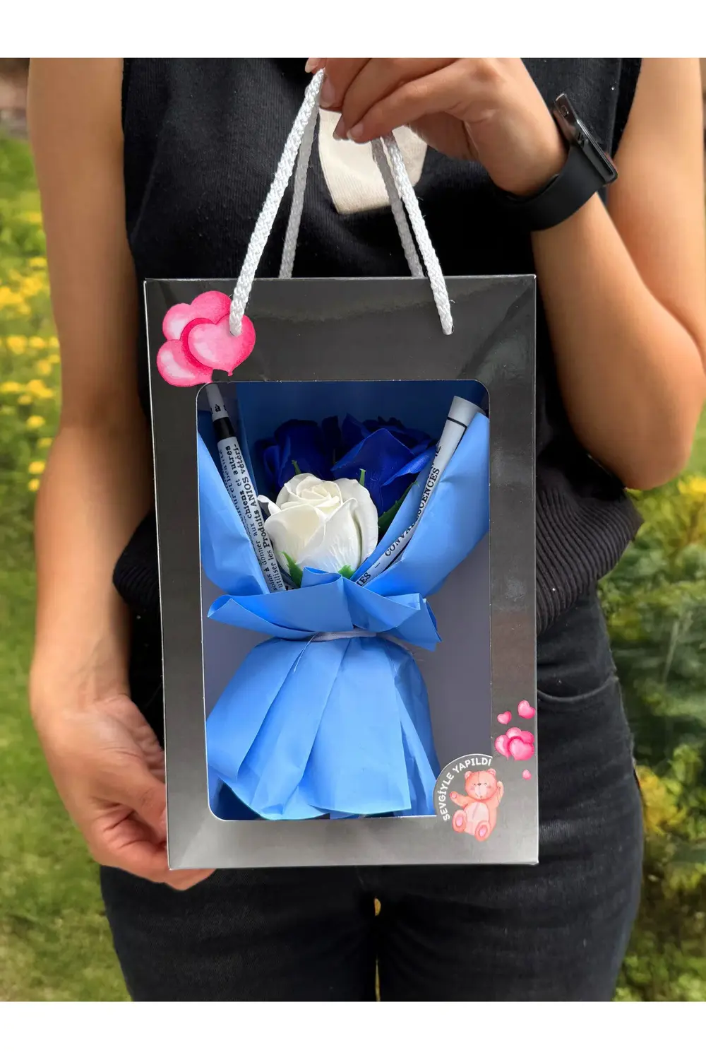 Hediye Kutusunda Gül Buketi - Sevgili Hediyesi - Sevgiliye Alınac