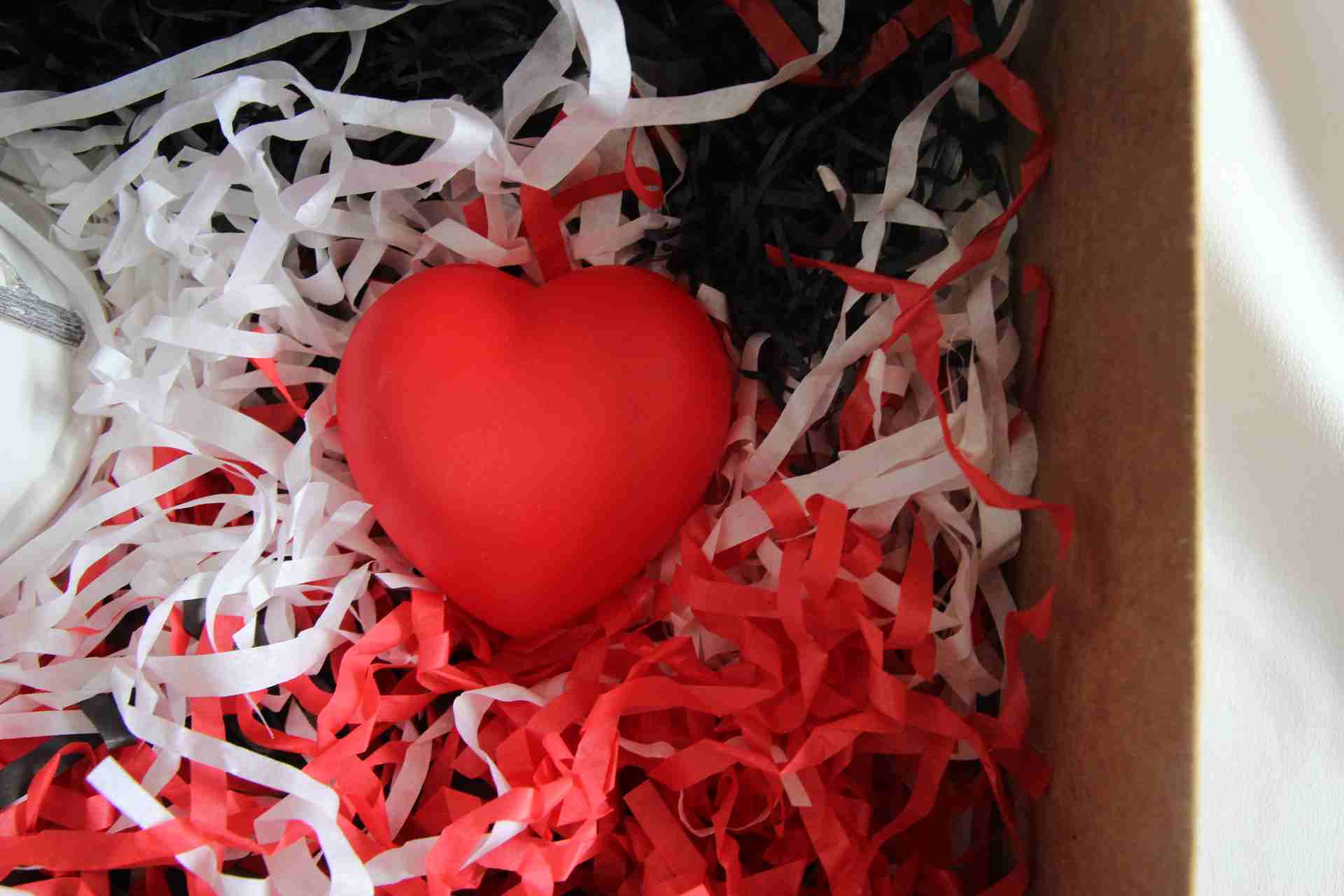 Home Hediye Seti Sevgili Aşıklar Temalı Kar Küresi Müzikli İşıklı Ve İşıklı Mini Kalp