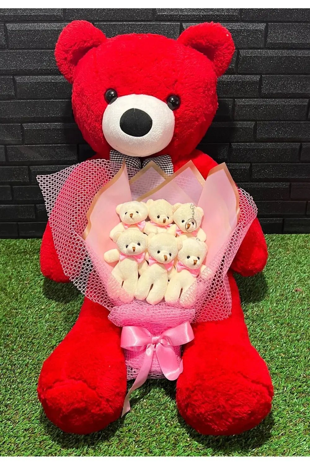 Hediye Sevgiliye 80cm Kırmızı Ayıcık ve 6lı Ayıcık Buketi - Sevgi