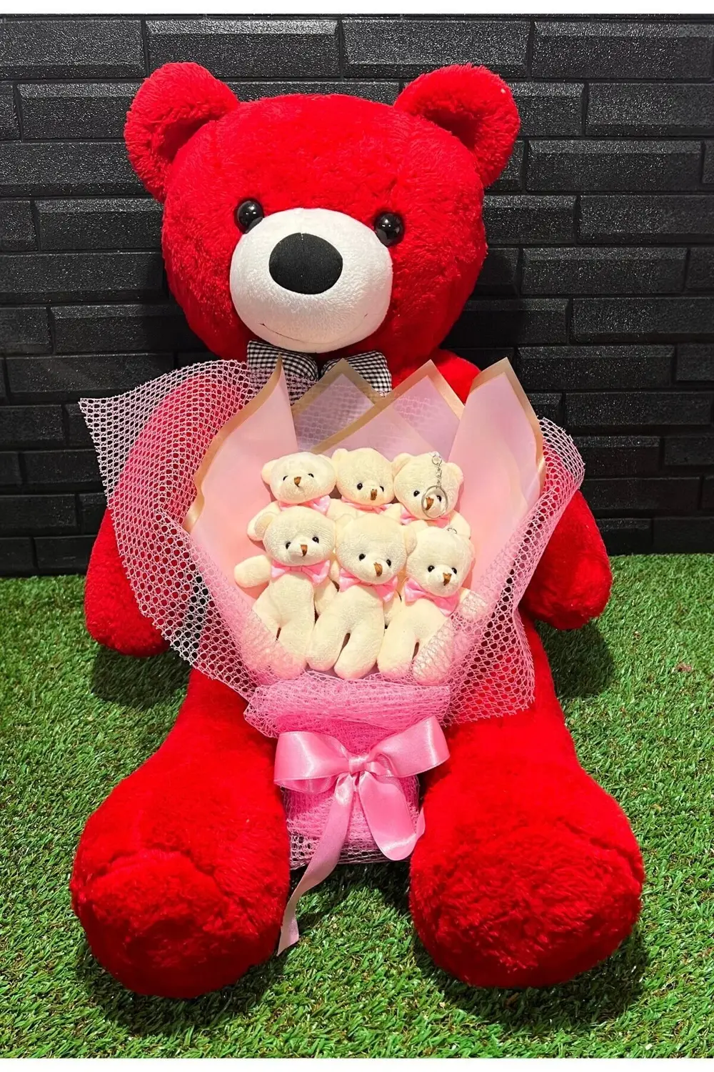 Hediye Sevgiliye 80cm Kırmızı Ayıcık ve 6lı Ayıcık Buketi - Sevgi