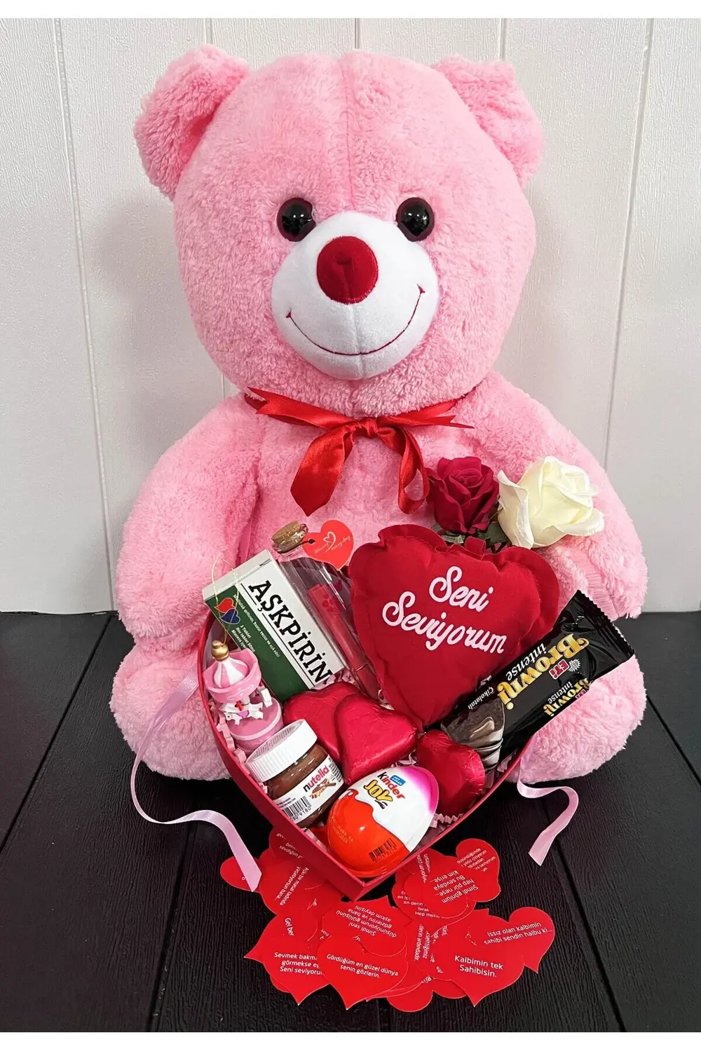 Hediye Sevgiliye Büyük Ayıcıklı ve Aşk Dolu Kalp Kutulu Sevgilile
