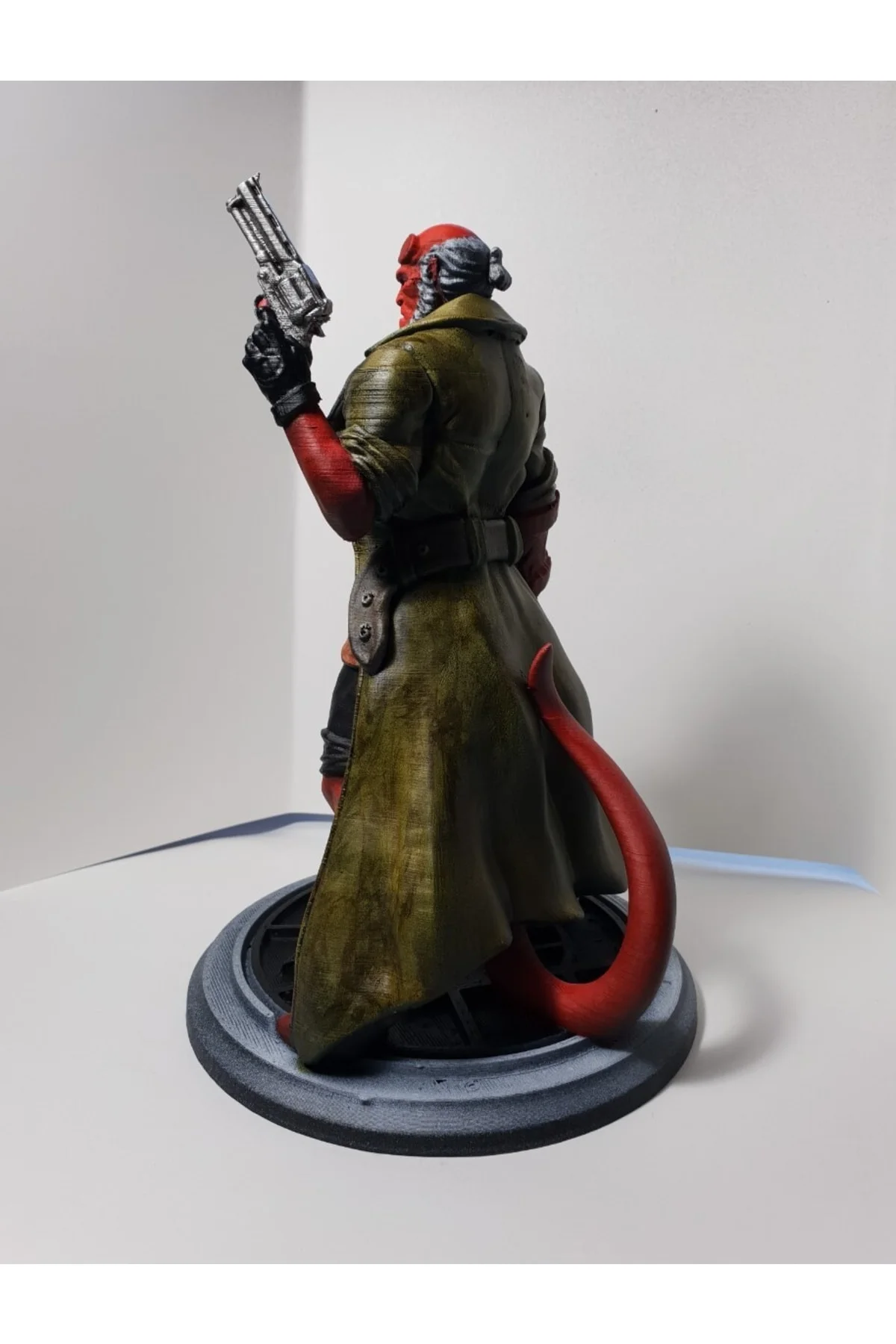 Hellboy Marvel Boyalı Figür 26 Cm (dev Boy)