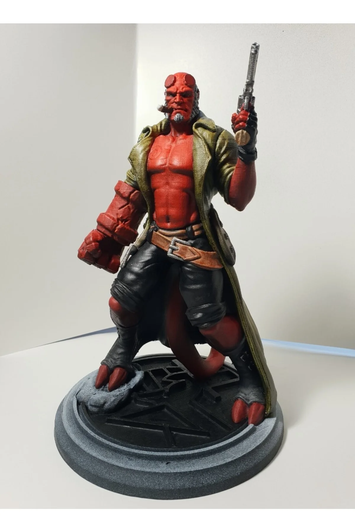 Hellboy Marvel Boyalı Figür 26 Cm (dev Boy)