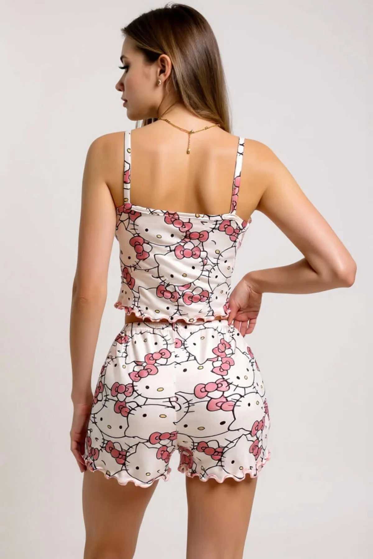Hello Kitty Baskılı Askılı Şortlu Pijama Takımı