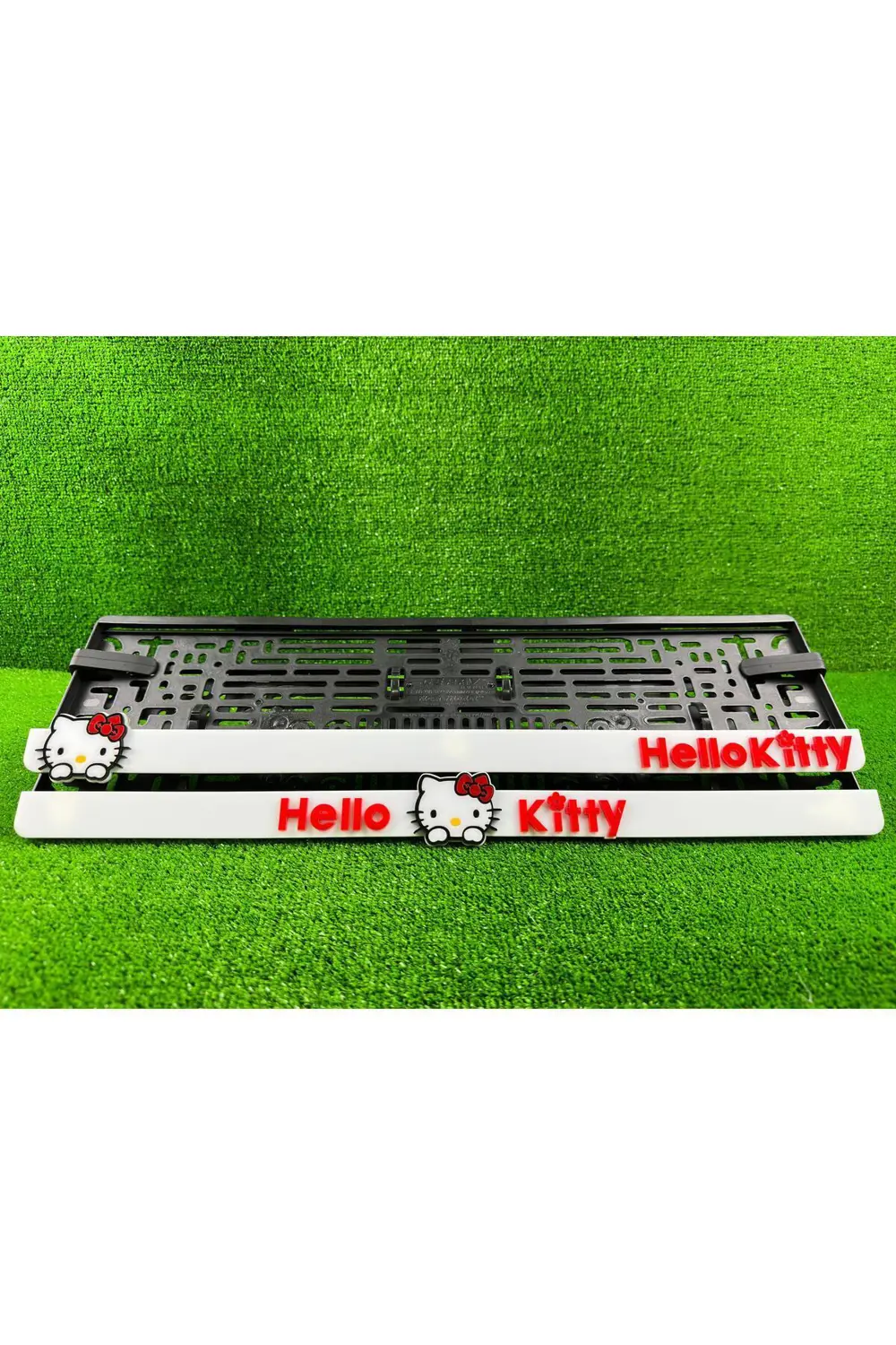 Hello Kitty Beyaz 3d Kabrtmalı Pleksi Araba Plakalığı 1 Takım