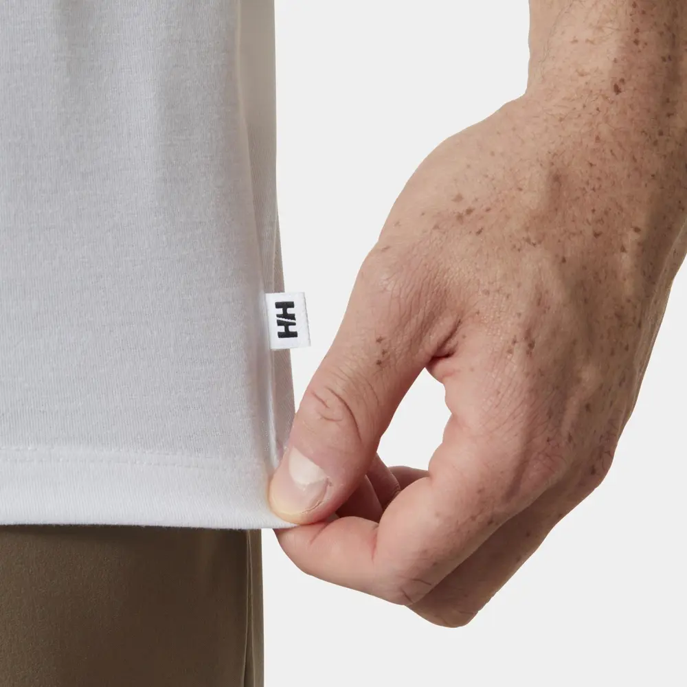 HELLY HANSEN SKOG RECYCLED GRAPHIC T-SHIRT HHA.63082White HELLY HANSEN SKOG RECYCLED GRAPHIC T-SHIRT HHA.63082White