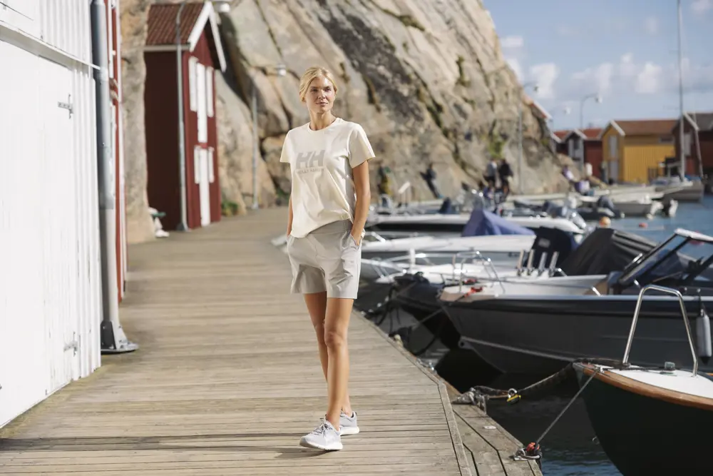 HELLY HANSEN W HH LOGO T-SHIRT 3.0 HHA.54593Cream HELLY HANSEN W HH LOGO T-SHIRT 3.0 HHA.54593Cream