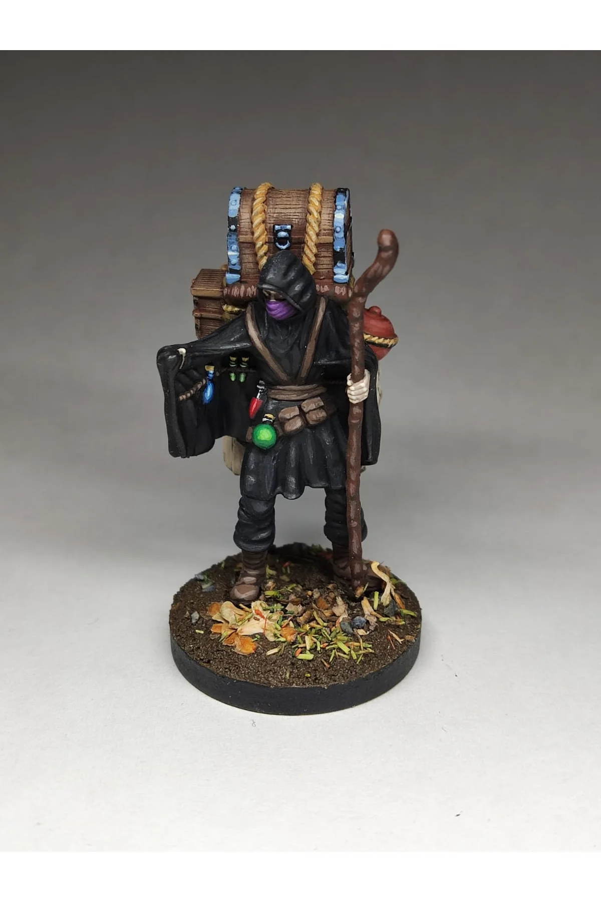 Hero of the Empire Dark Merchant Boyalı Figür Karanlık Tüccar Figür Büyük Boy 25CM