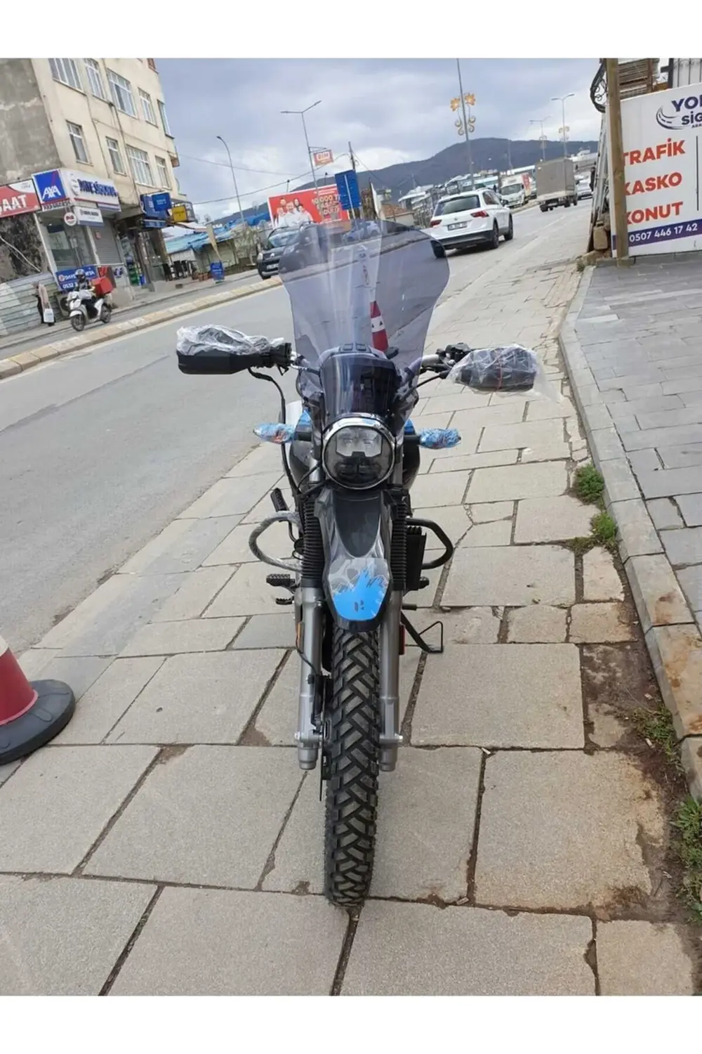 Hero X Pulse Ön Cam 2020-2025 Model 46cm Füme Renkli 4mm