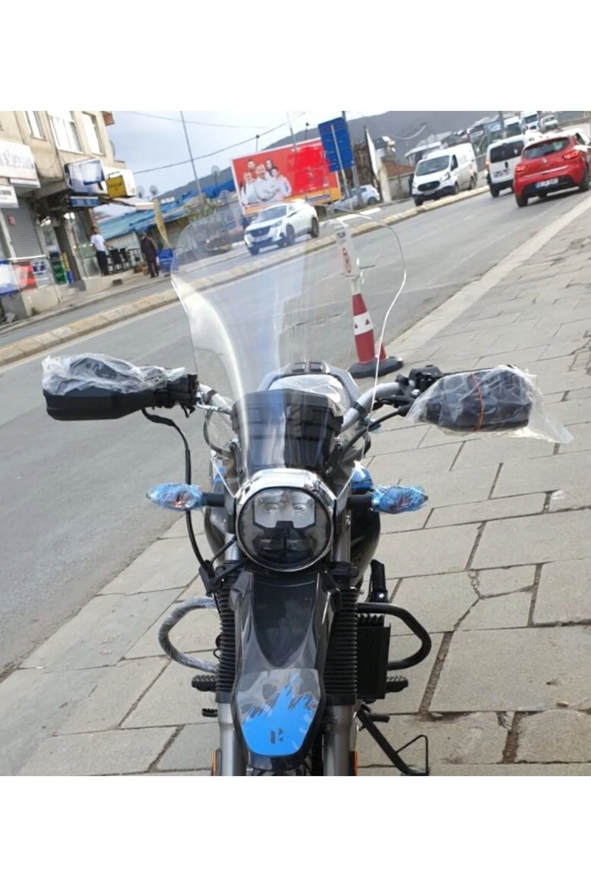 Hero X Pulse Ön Cam 2020-2026 Model 46cm Şeffaf Renkli 4mm