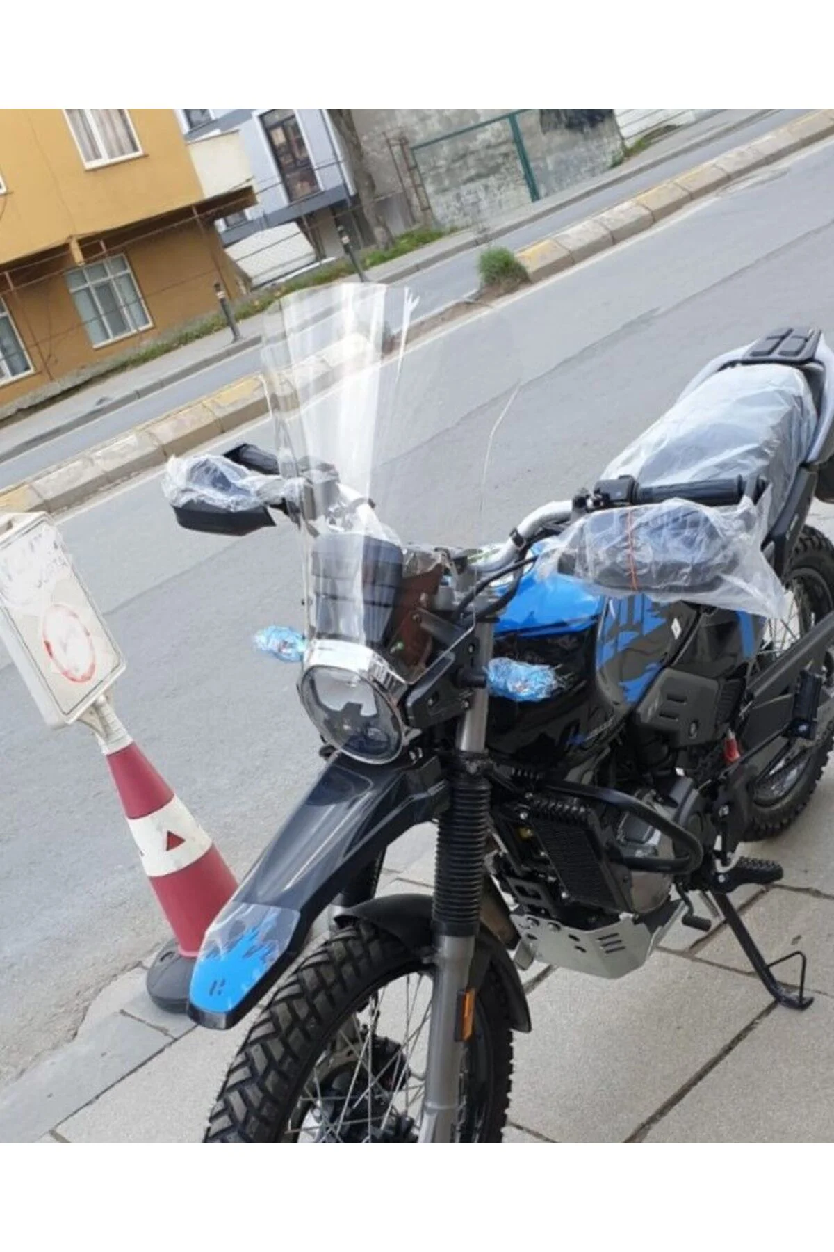 Hero X Pulse Ön Cam 2020-2026 Model 46cm Şeffaf Renkli 4mm