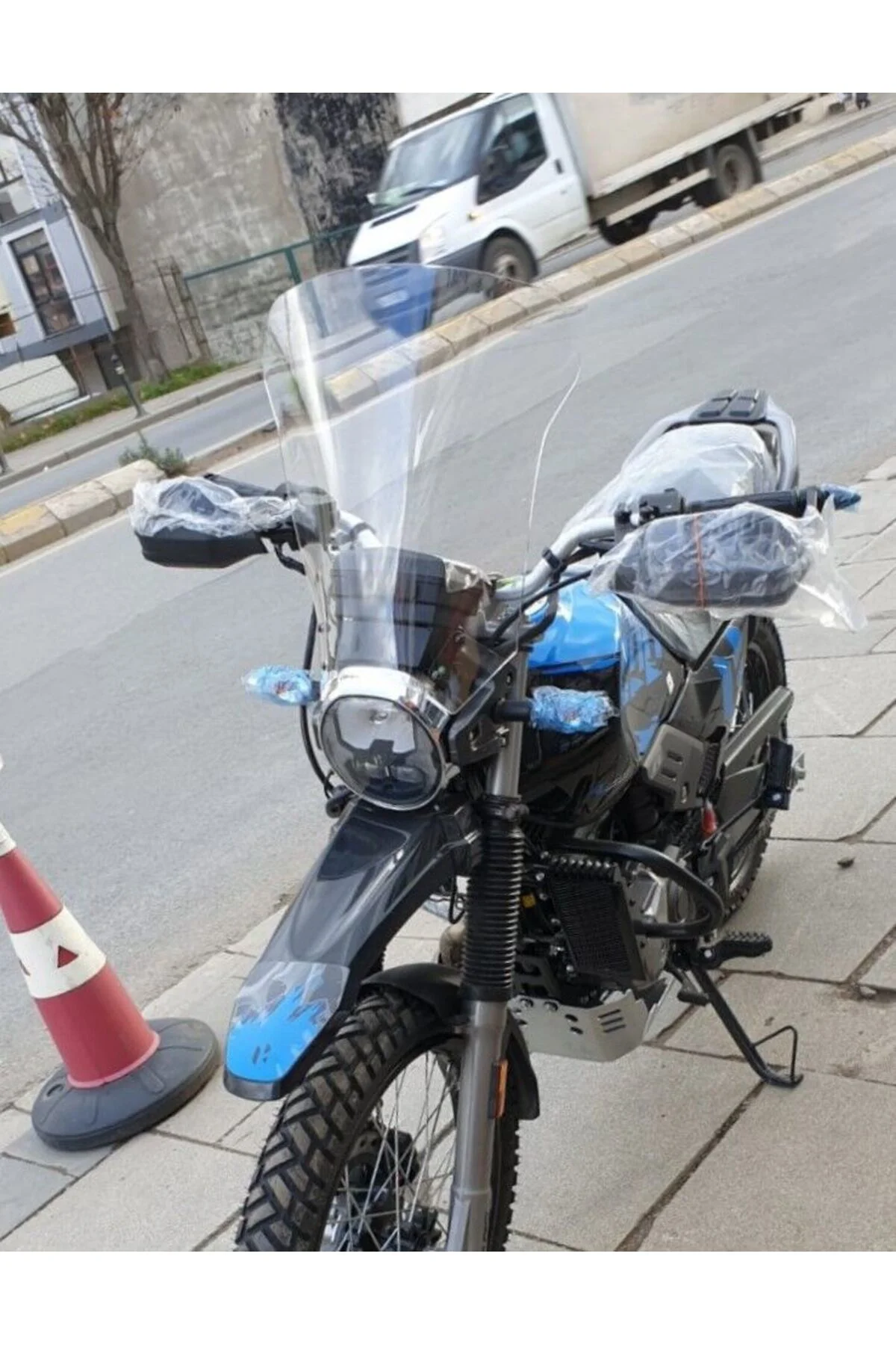 Hero X Pulse Ön Cam 2020-2026 Model 46cm Şeffaf Renkli 4mm