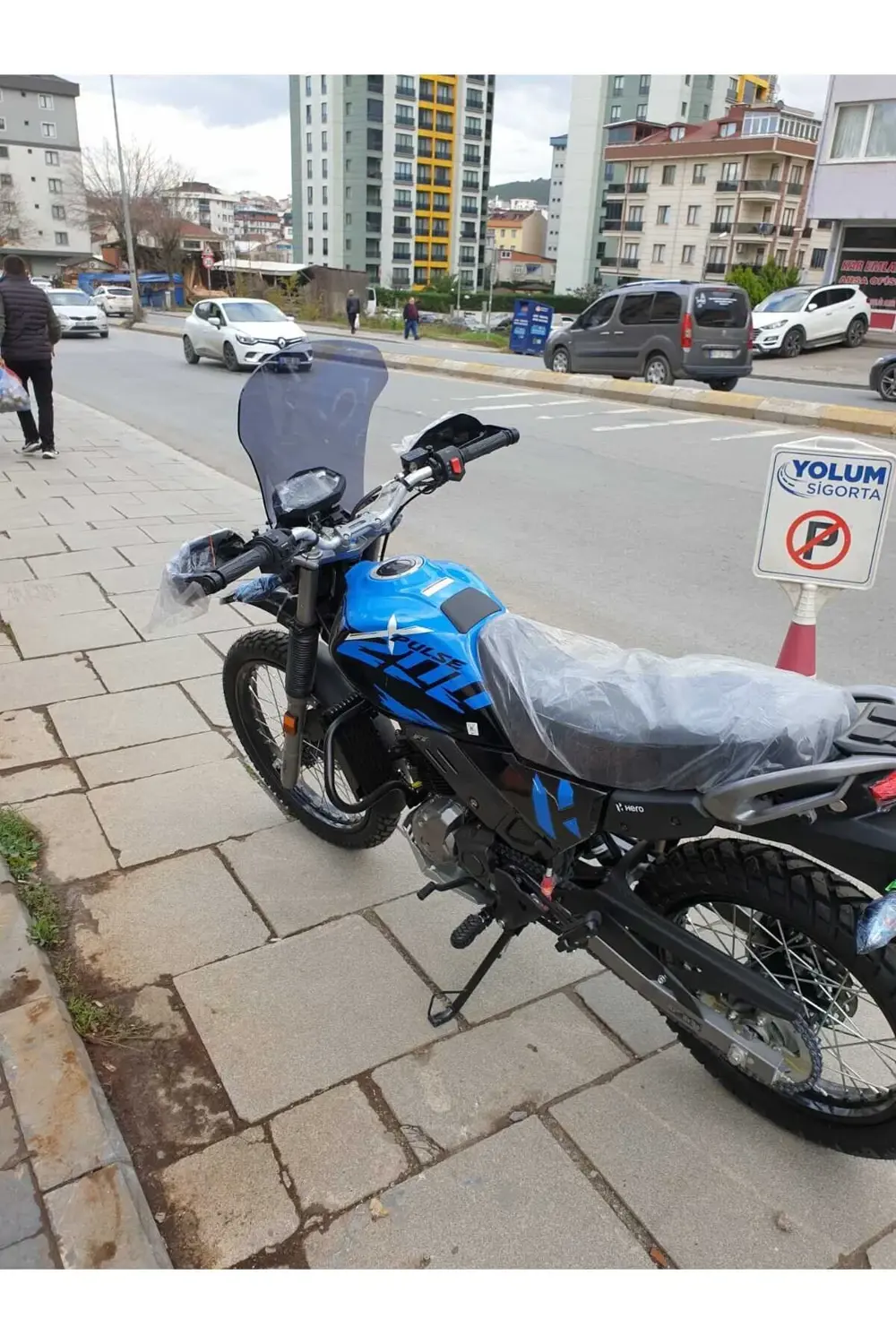 Hero X Pulse Siperlik Ön Cam 2020-2025 Model 46cm Füme Renkli 4mm