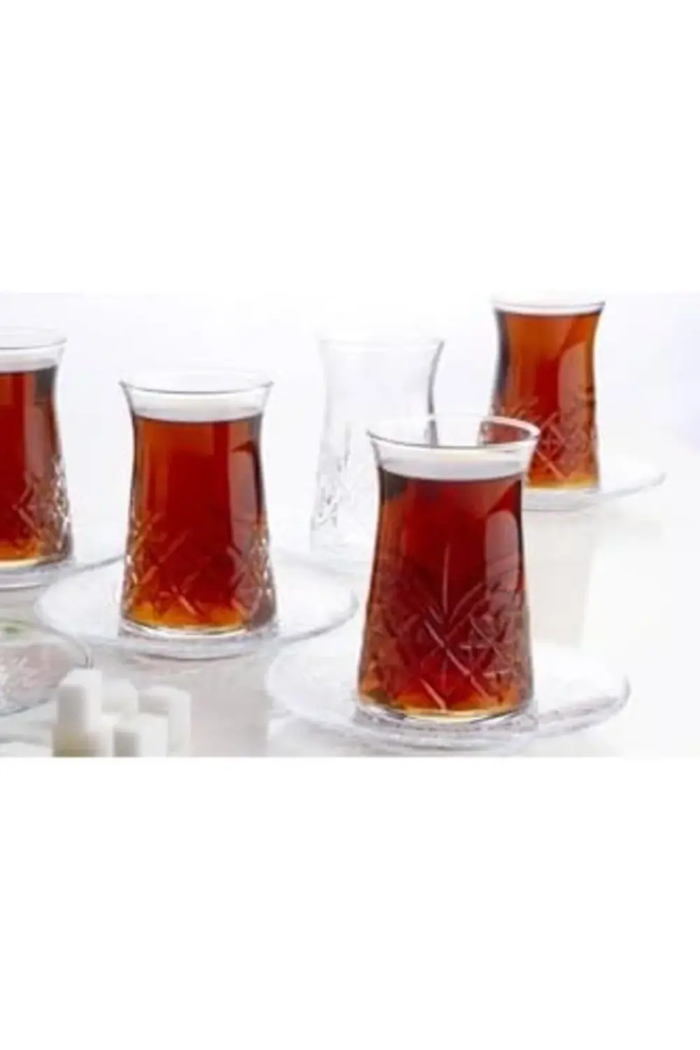 Heybeli Model 18 Parça Çay Bardağı Takımı Ve Çerezlik Tatlı Sunum Heybeli Model 18 Parça Çay Bardağı Takımı Ve Çerezlik Tatlı Sunum