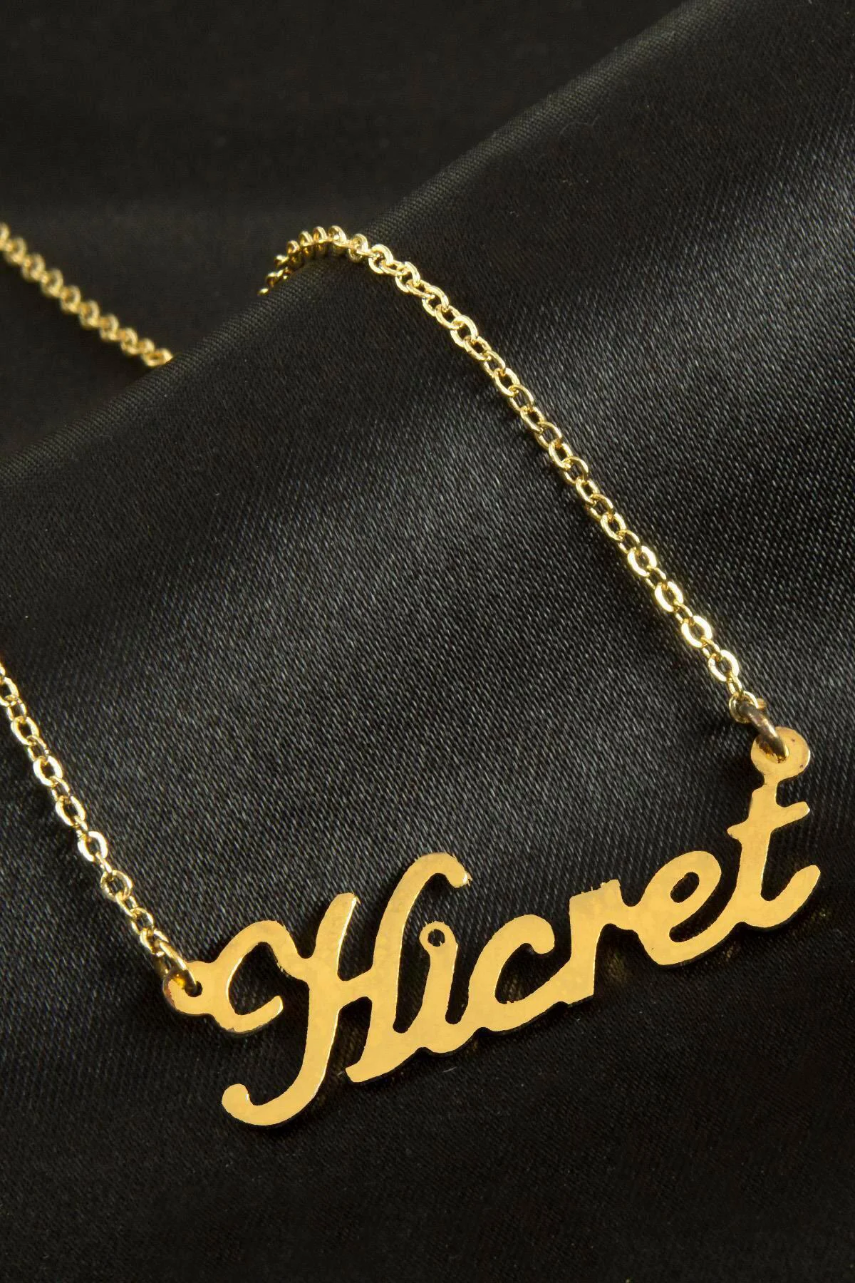 Hicret İsimli Kolye (Kişiye Özel) Hicret İsimli Kolye (Kişiye Özel)