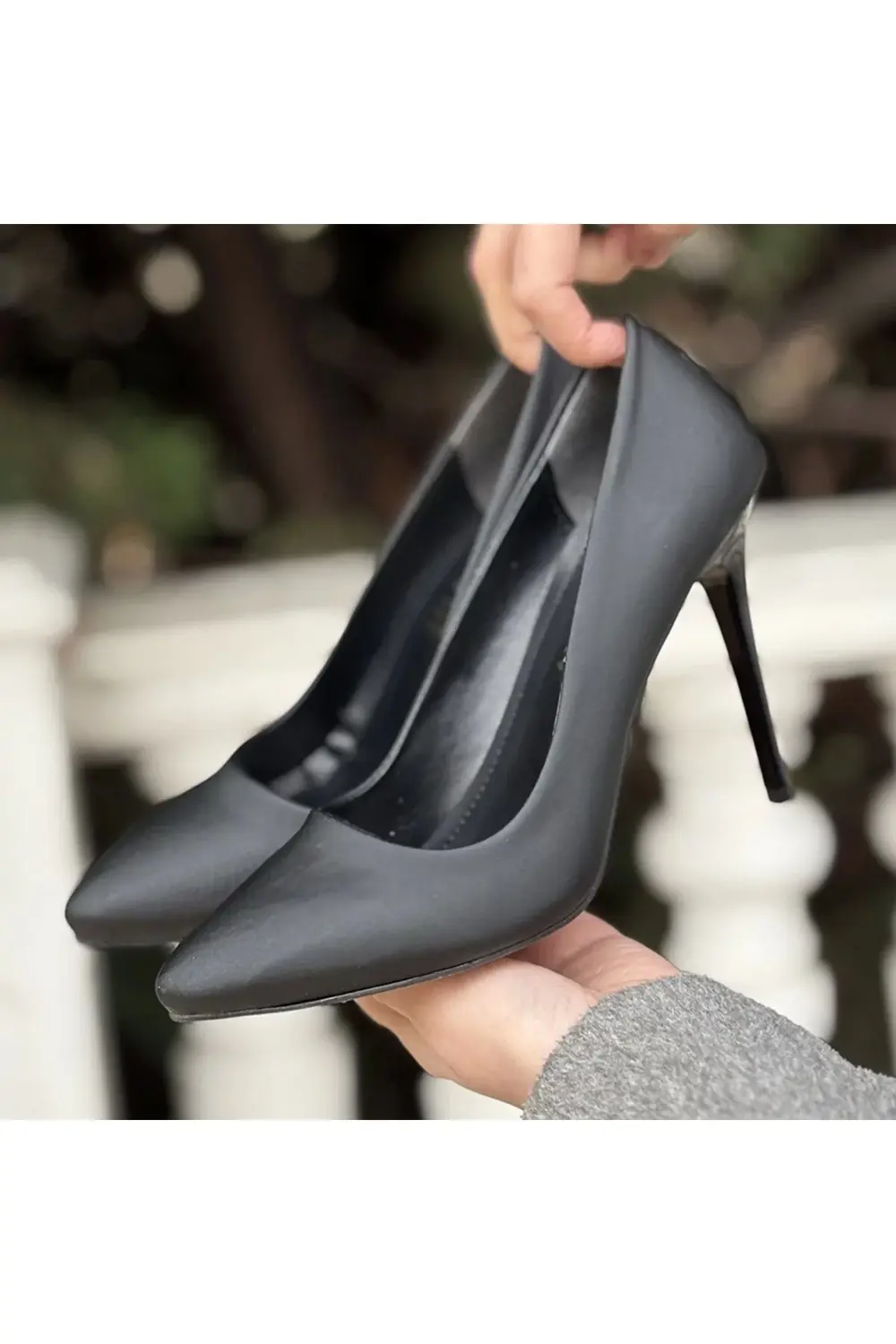 Hillar Siyah Saten Stiletto Ayakkabı