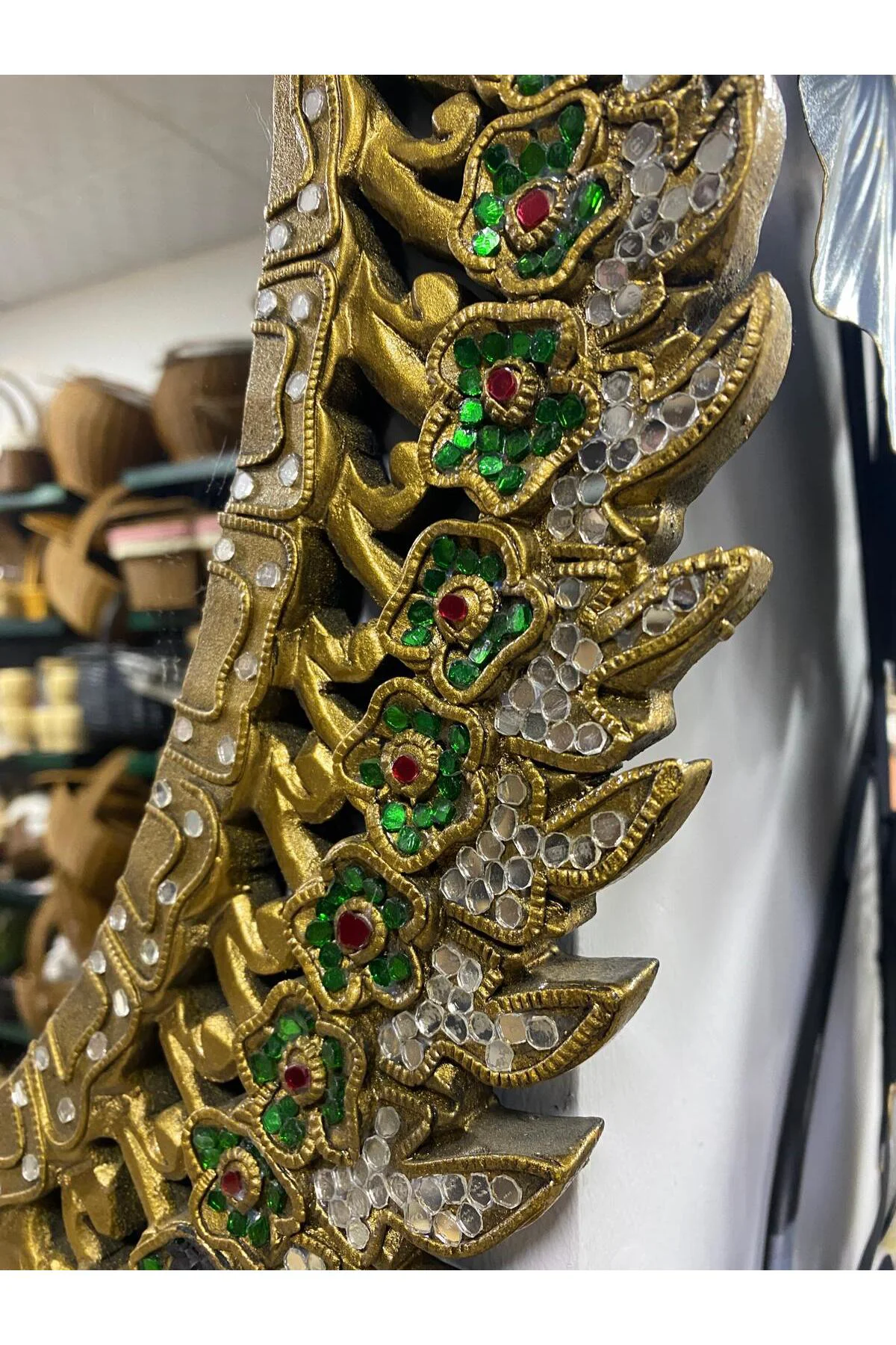 Hint Işi Taş Işlemeli Ayna