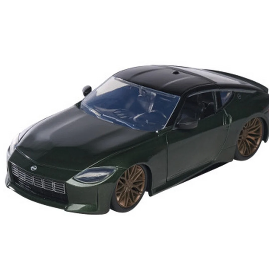 Hızlı  Öfkeli 2023 Nissan 1:24 (F10) Model Aracı
