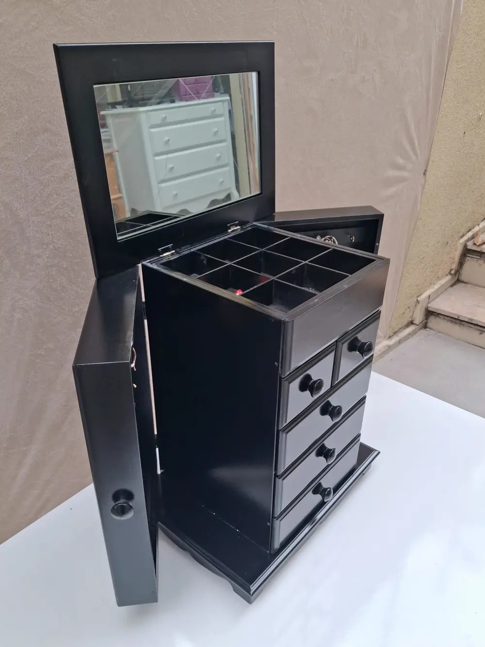 Hobi ADN Dekoratif  90592 Şifonyer 8 Çekm Gizli Çem Modüllü Parla